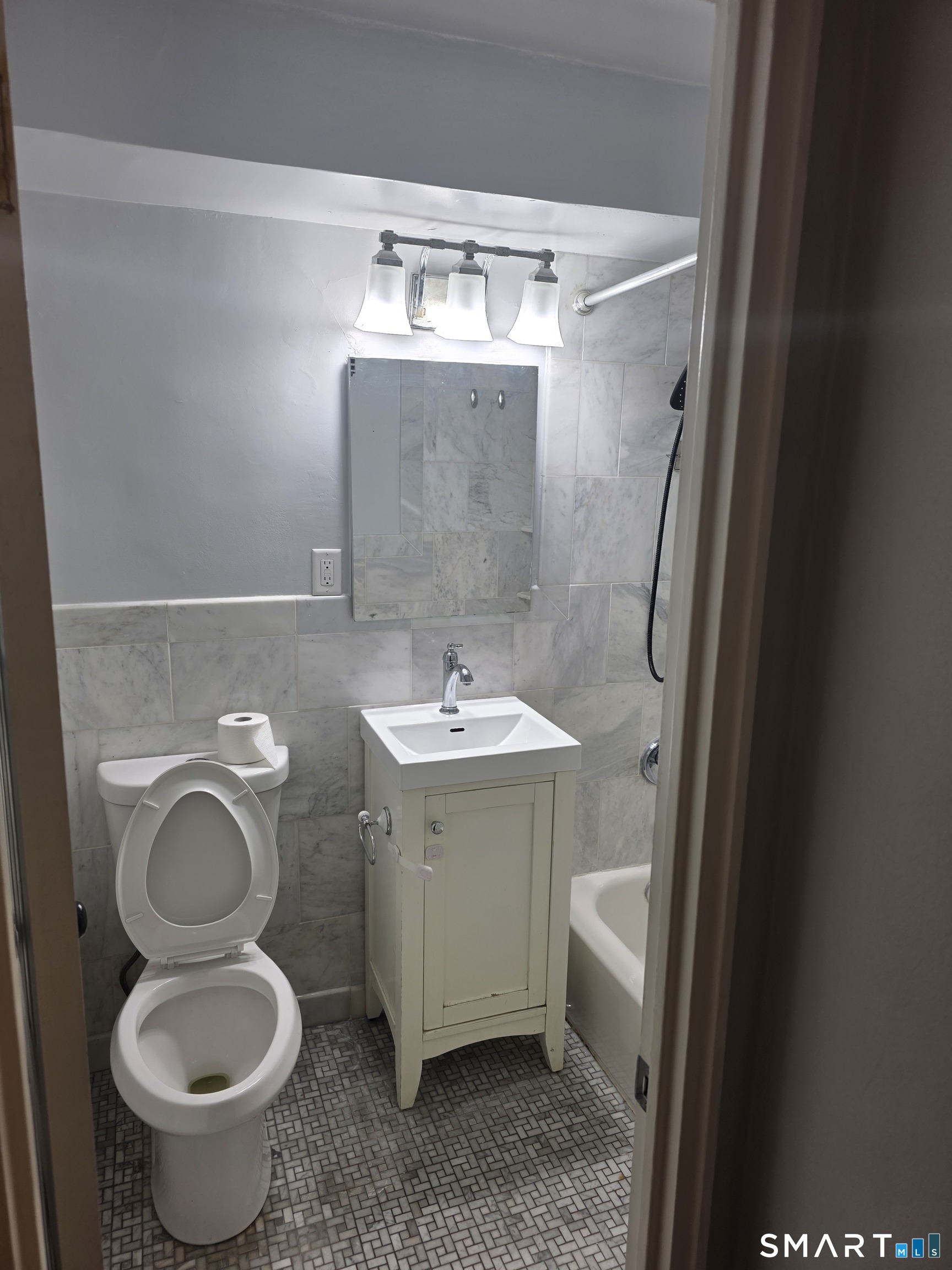 91 Strawberry Hill 128 Avenue Property Photo 3