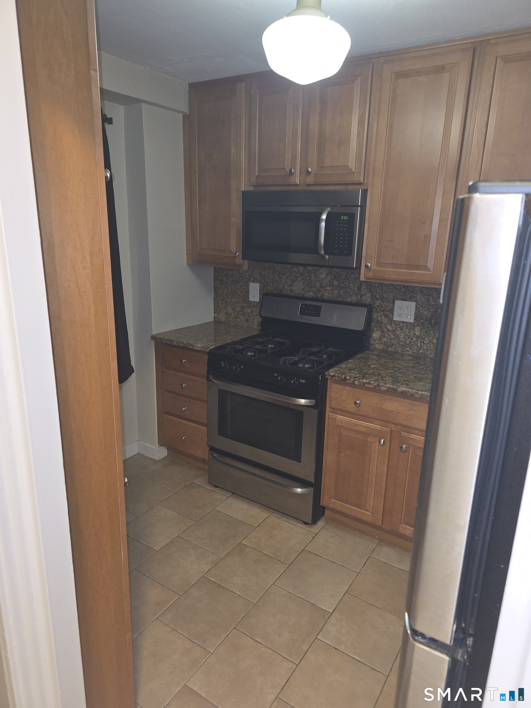 91 Strawberry Hill 128 Avenue Property Photo 12