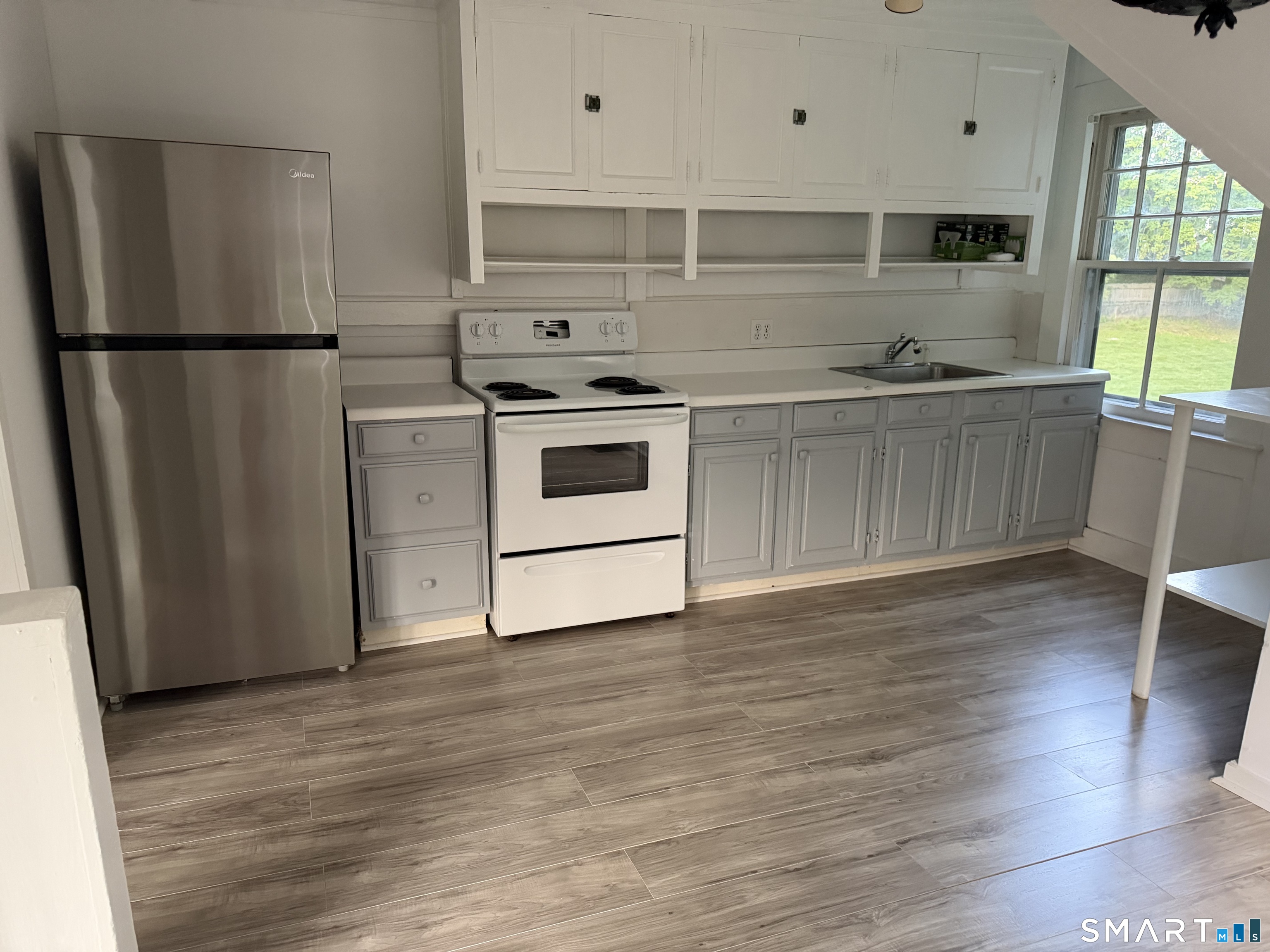 856 Boston Post Road Property Photo 2