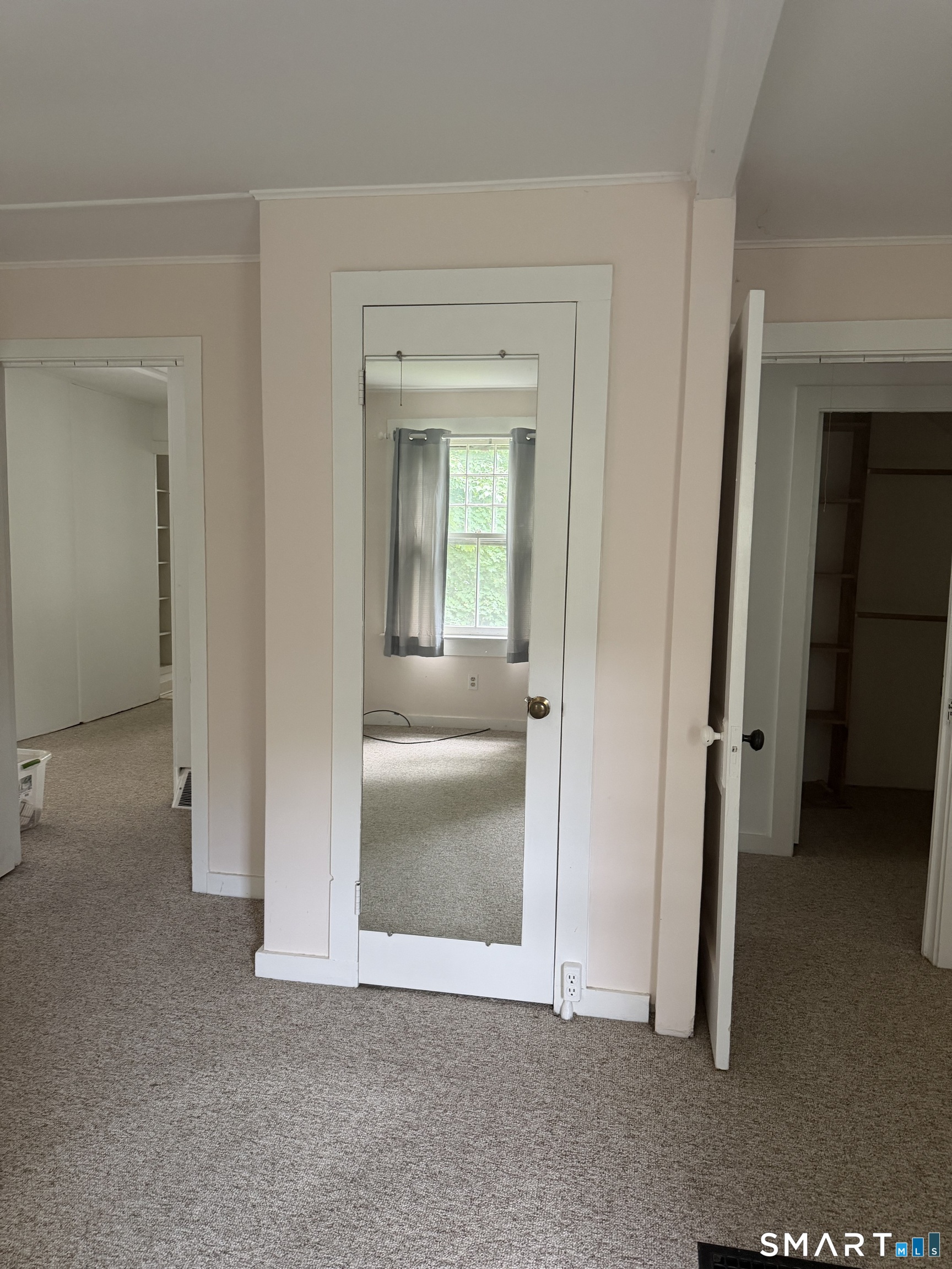 856 Boston Post Road Property Photo 9