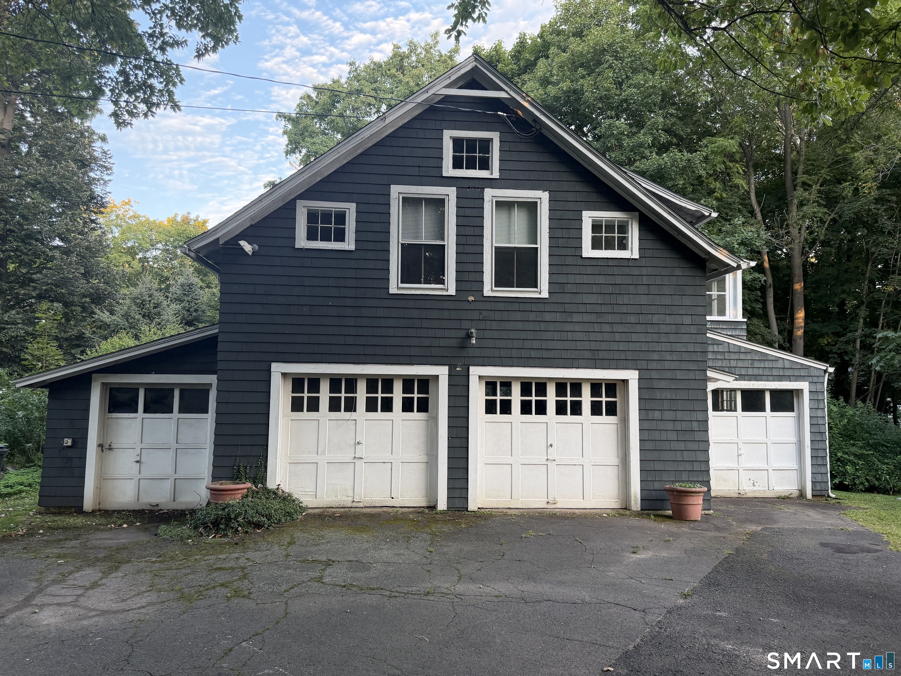 856 Boston Post Road Property Photo 12
