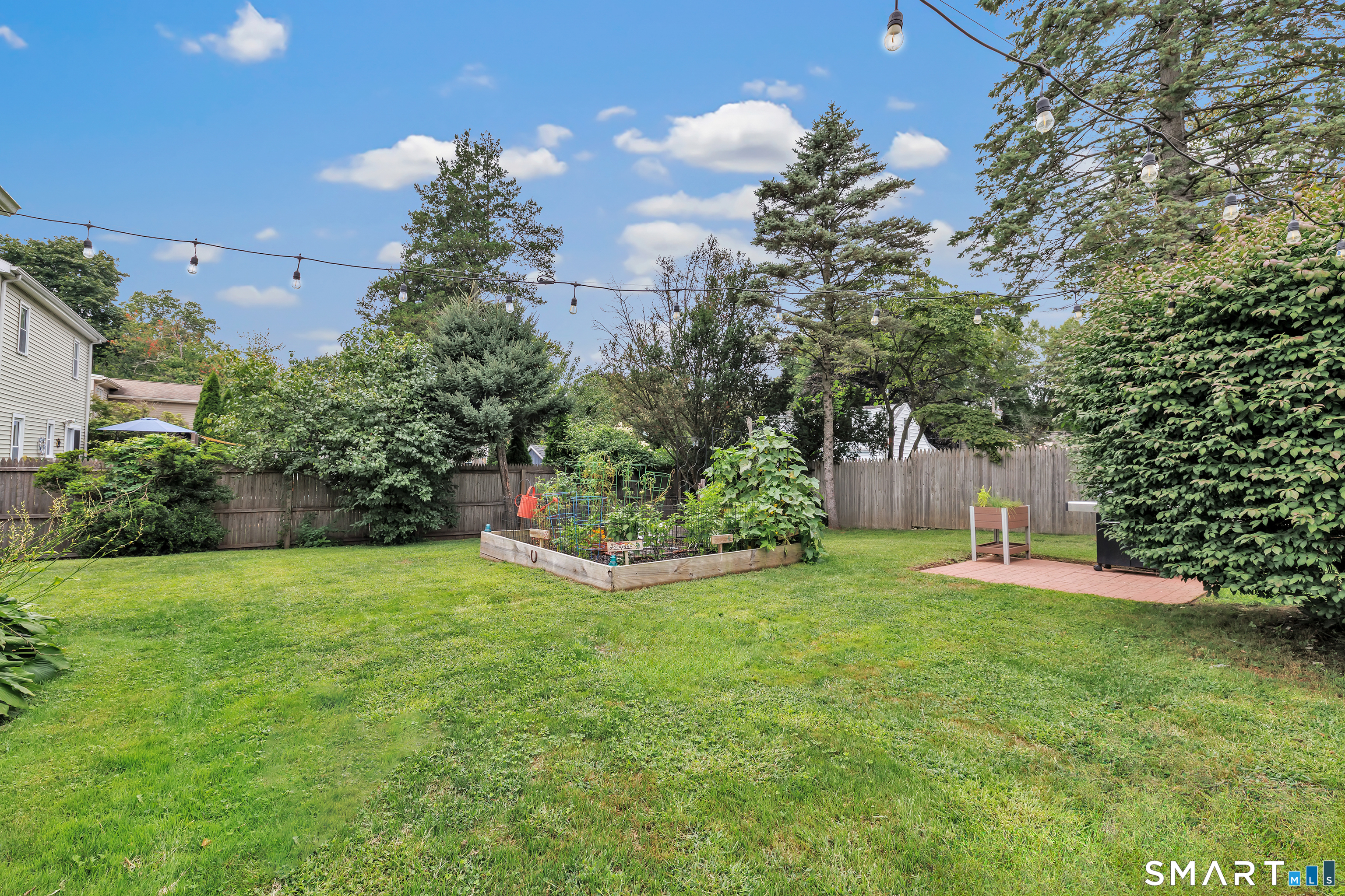 76 Newton Street Property Photo 6