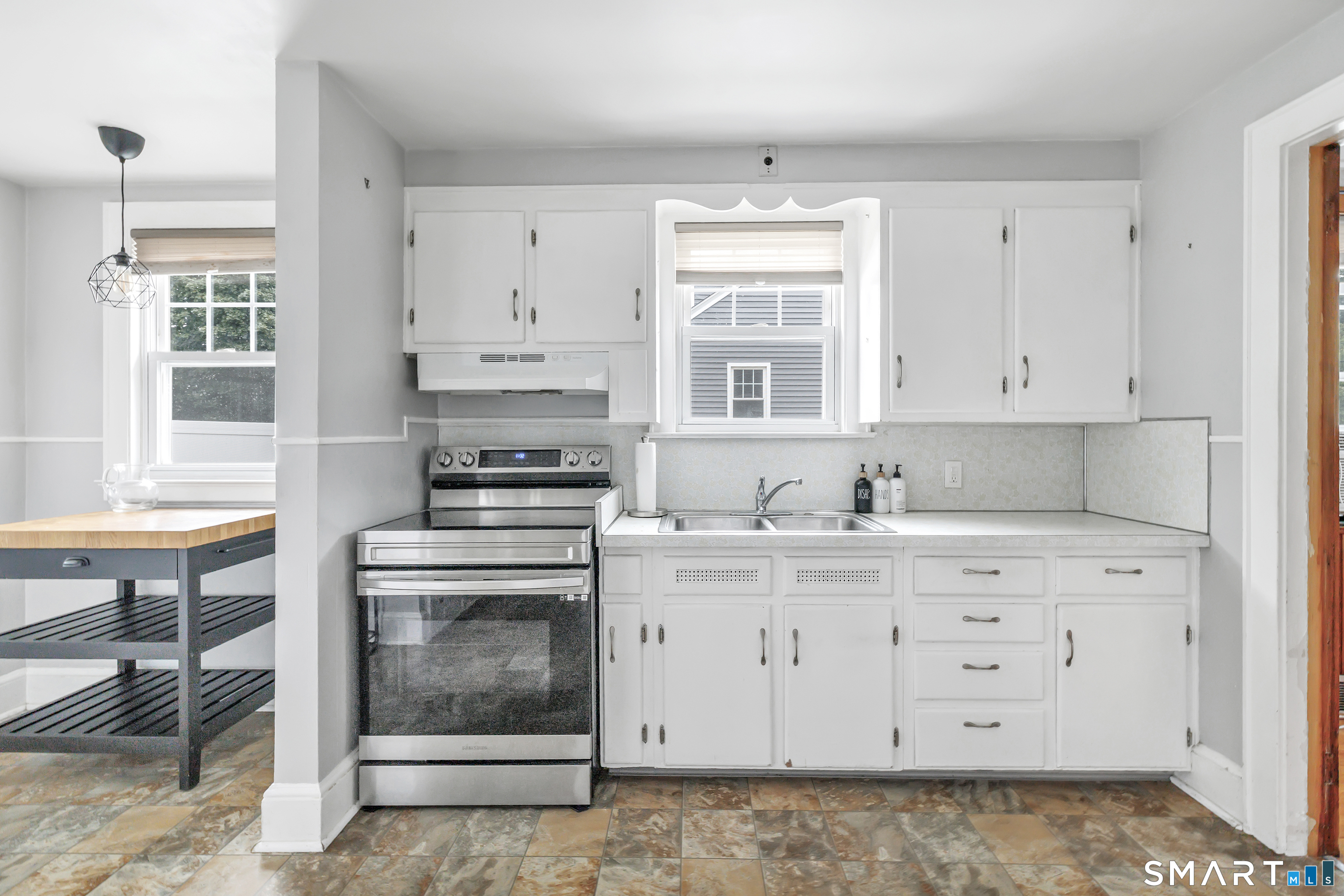 76 Newton Street Property Photo 18