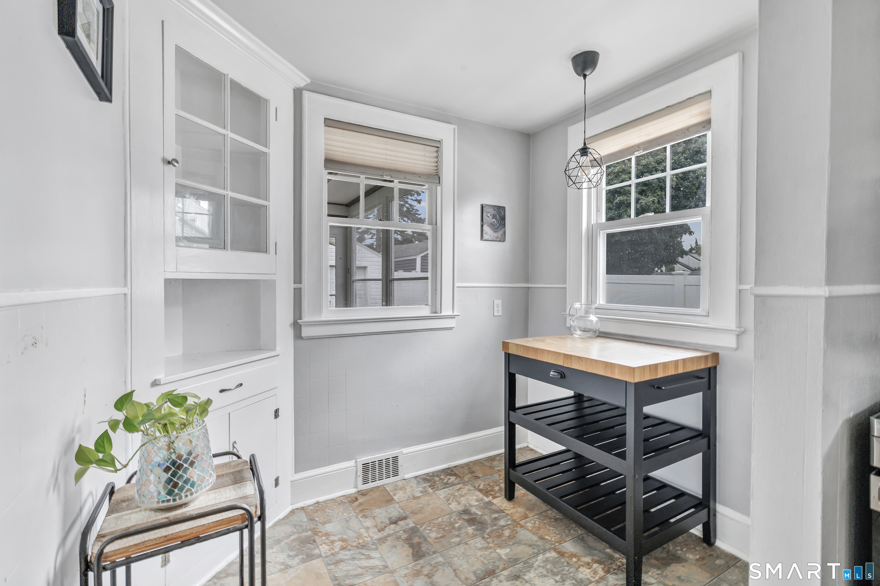 76 Newton Street Property Photo 21