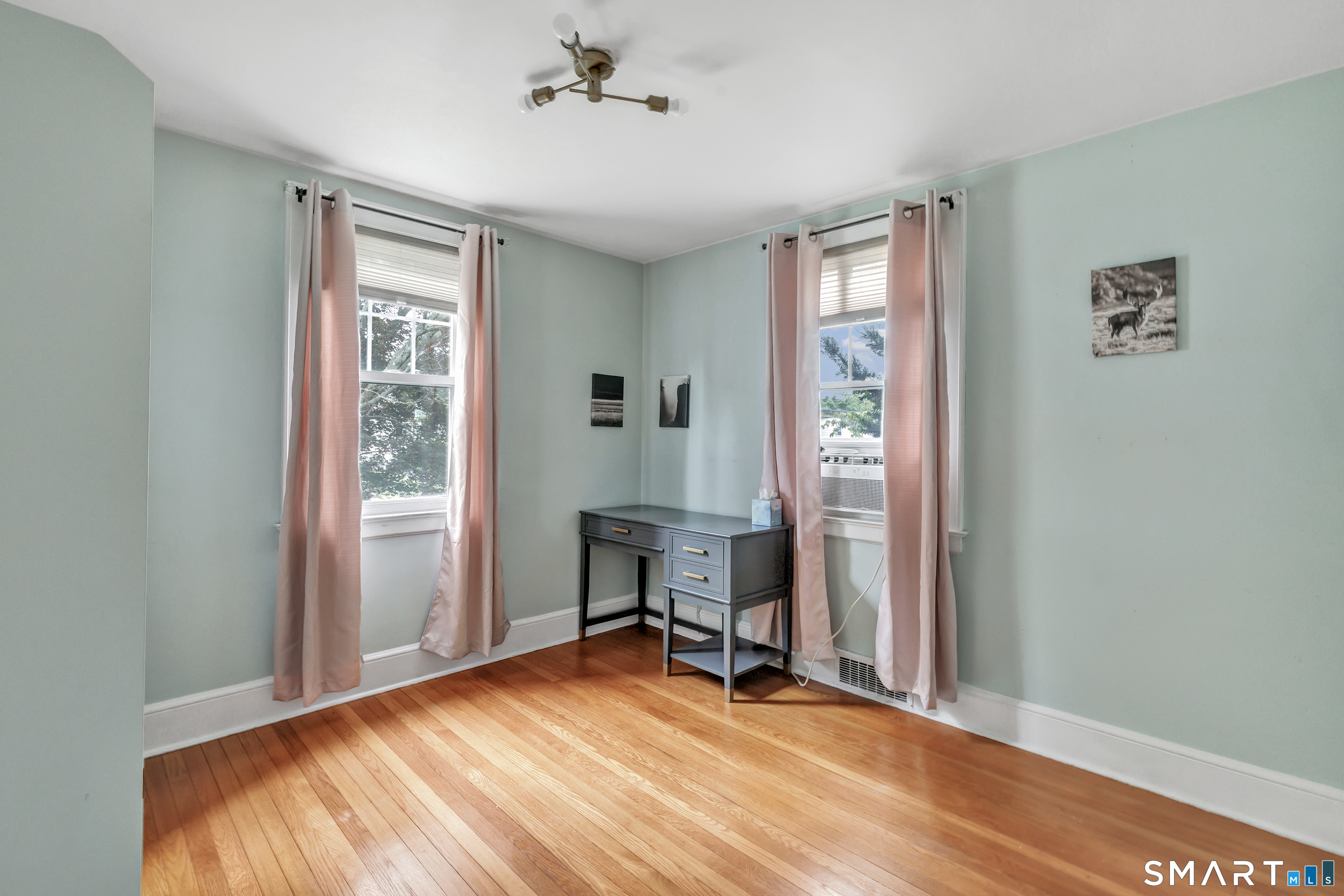 76 Newton Street Property Photo 28