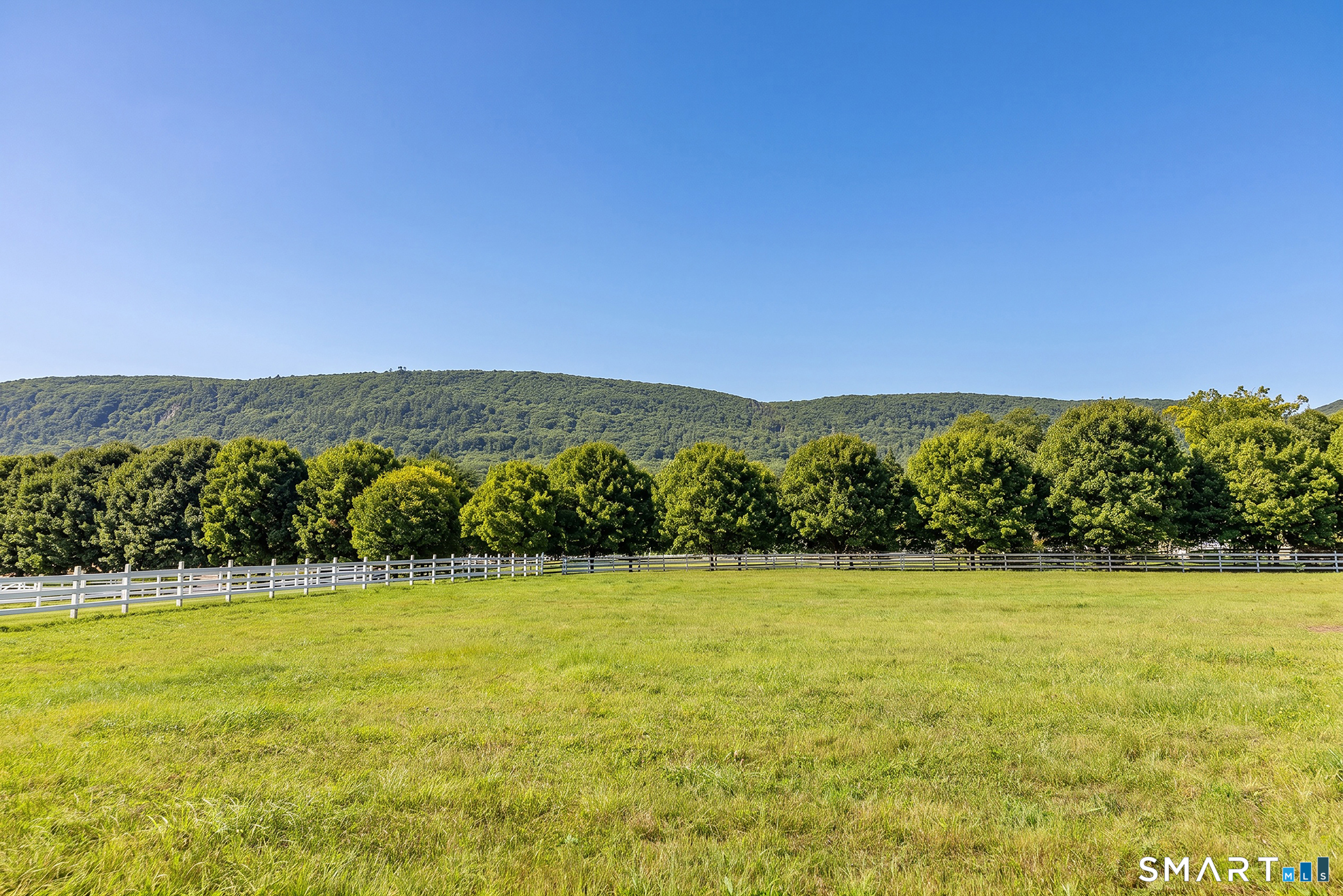 471(2) Undermountain Road Property Photo 1