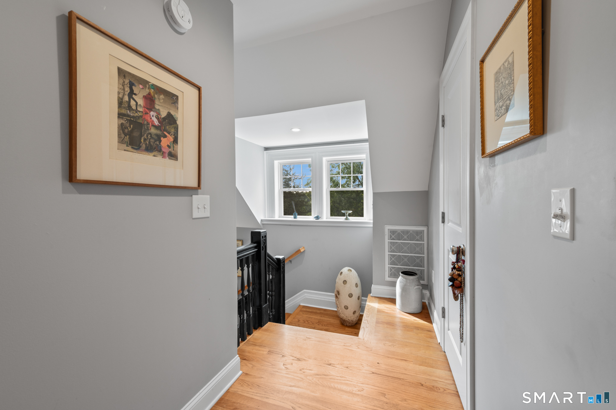 122 Newfield 3a Street Property Photo 5