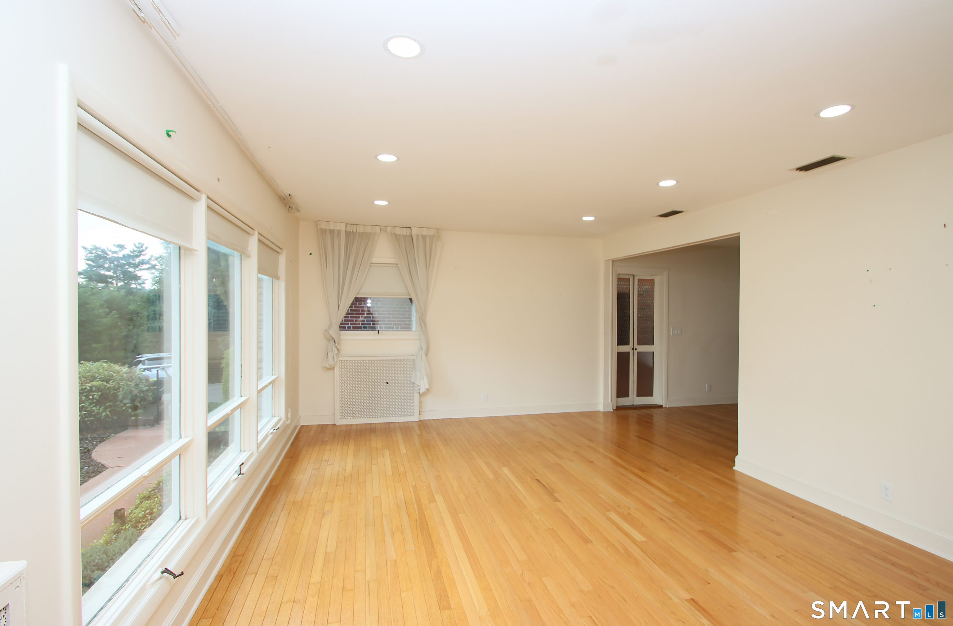 85 Center Street Property Photo 3