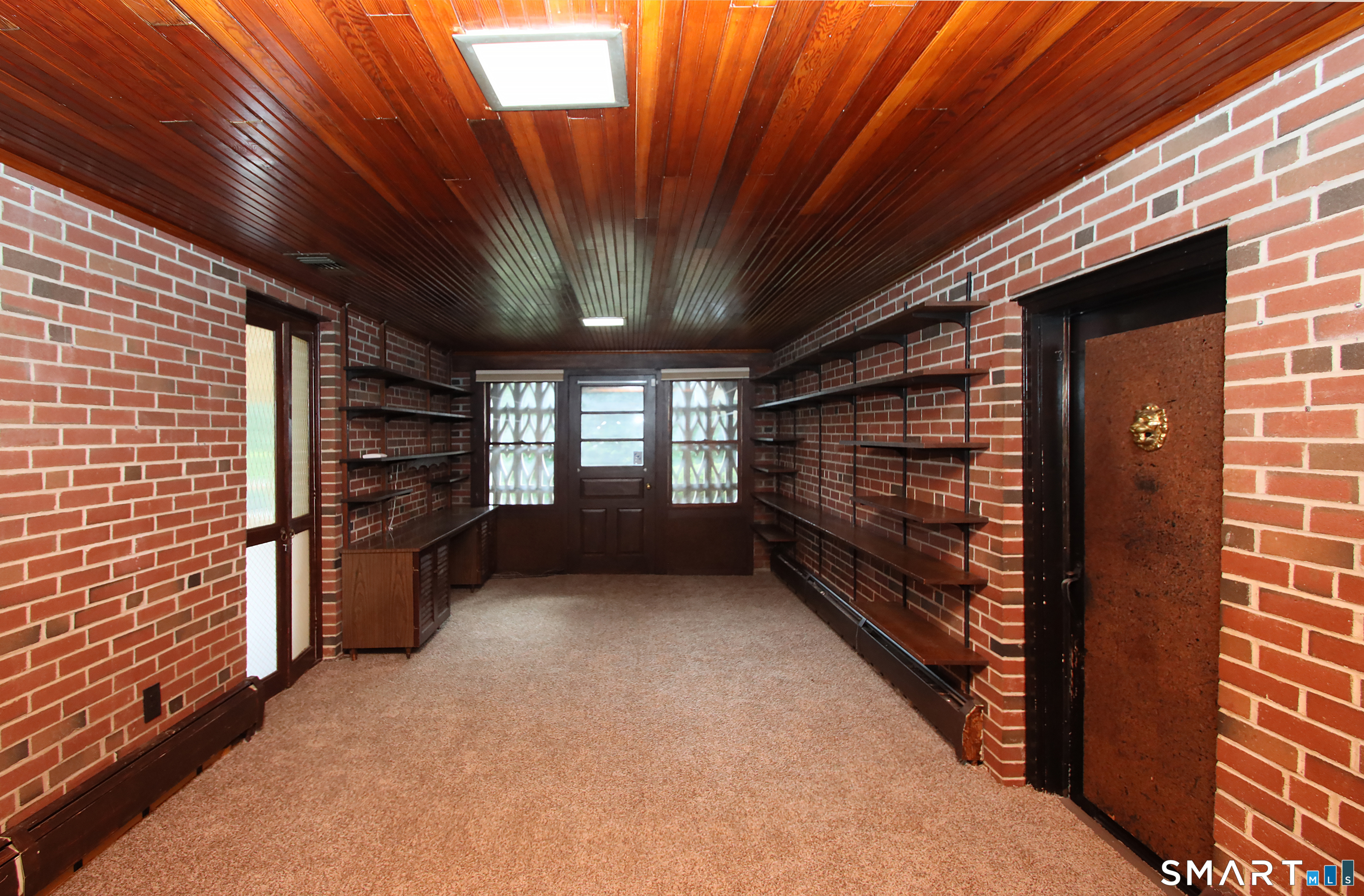 85 Center Street Property Photo 22