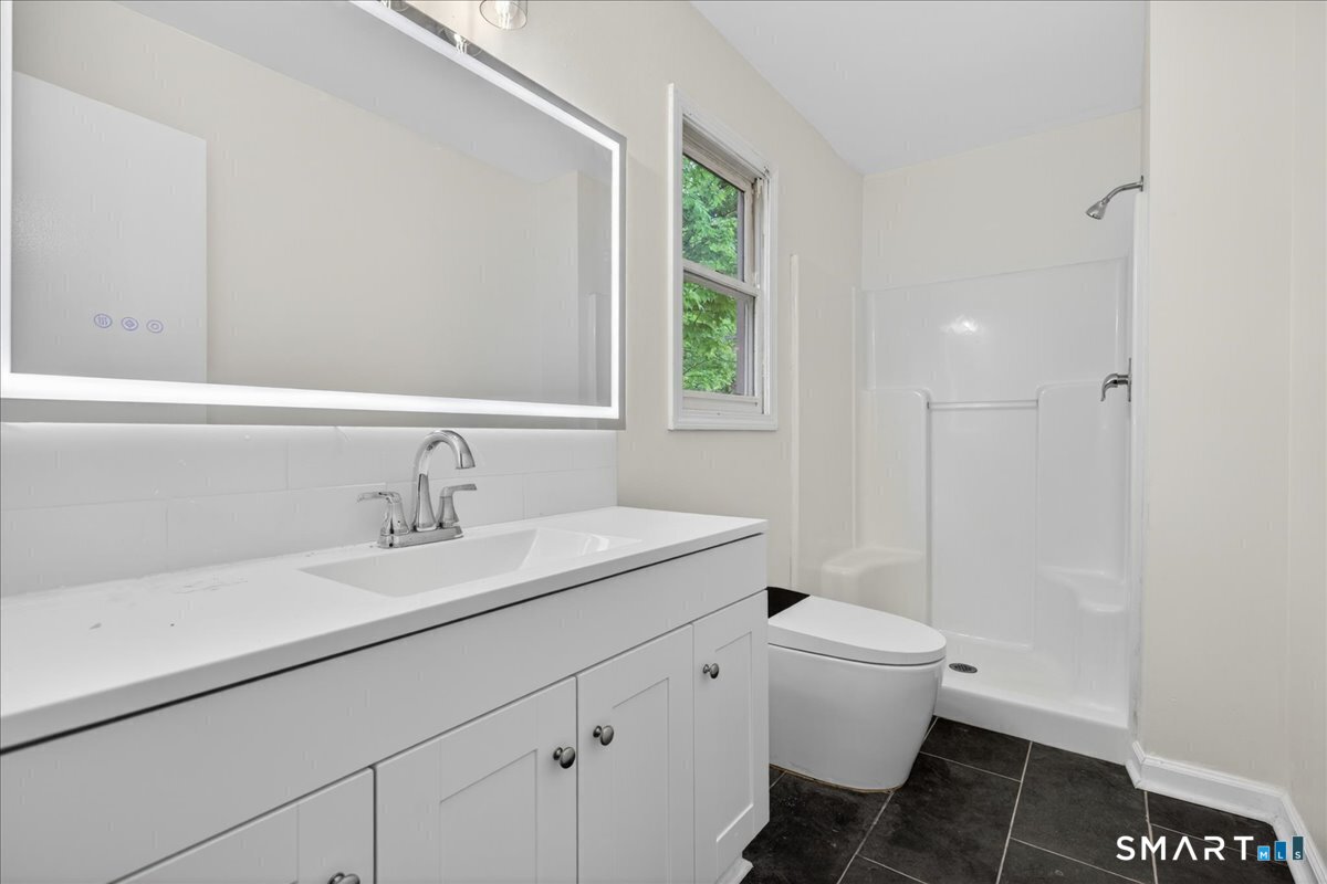 492 Long Hill Road Property Photo 13