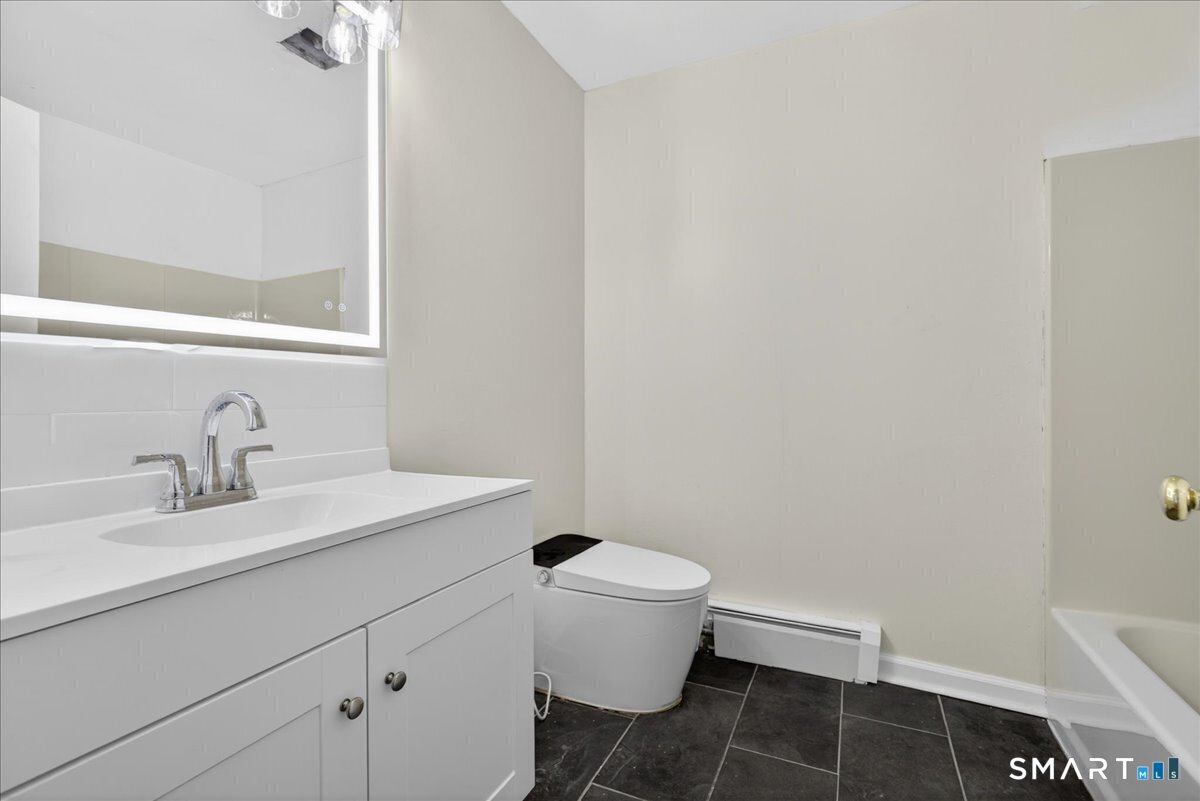 492 Long Hill Road Property Photo 15