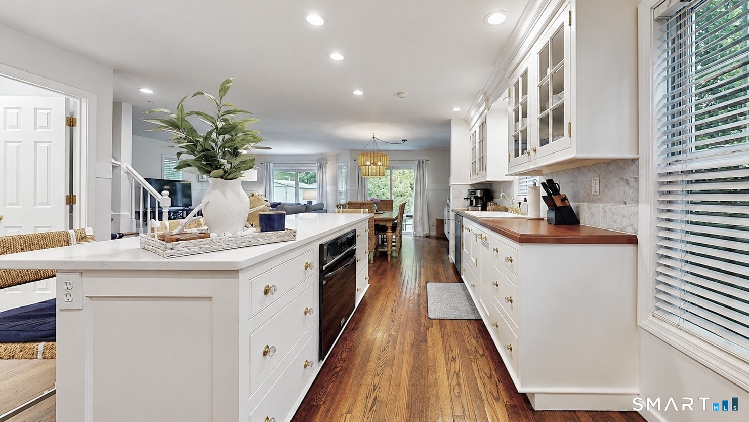 39 Wildemere Avenue Property Photo 4