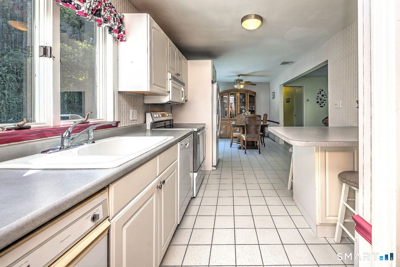 519 Ferry Road Property Photo 8