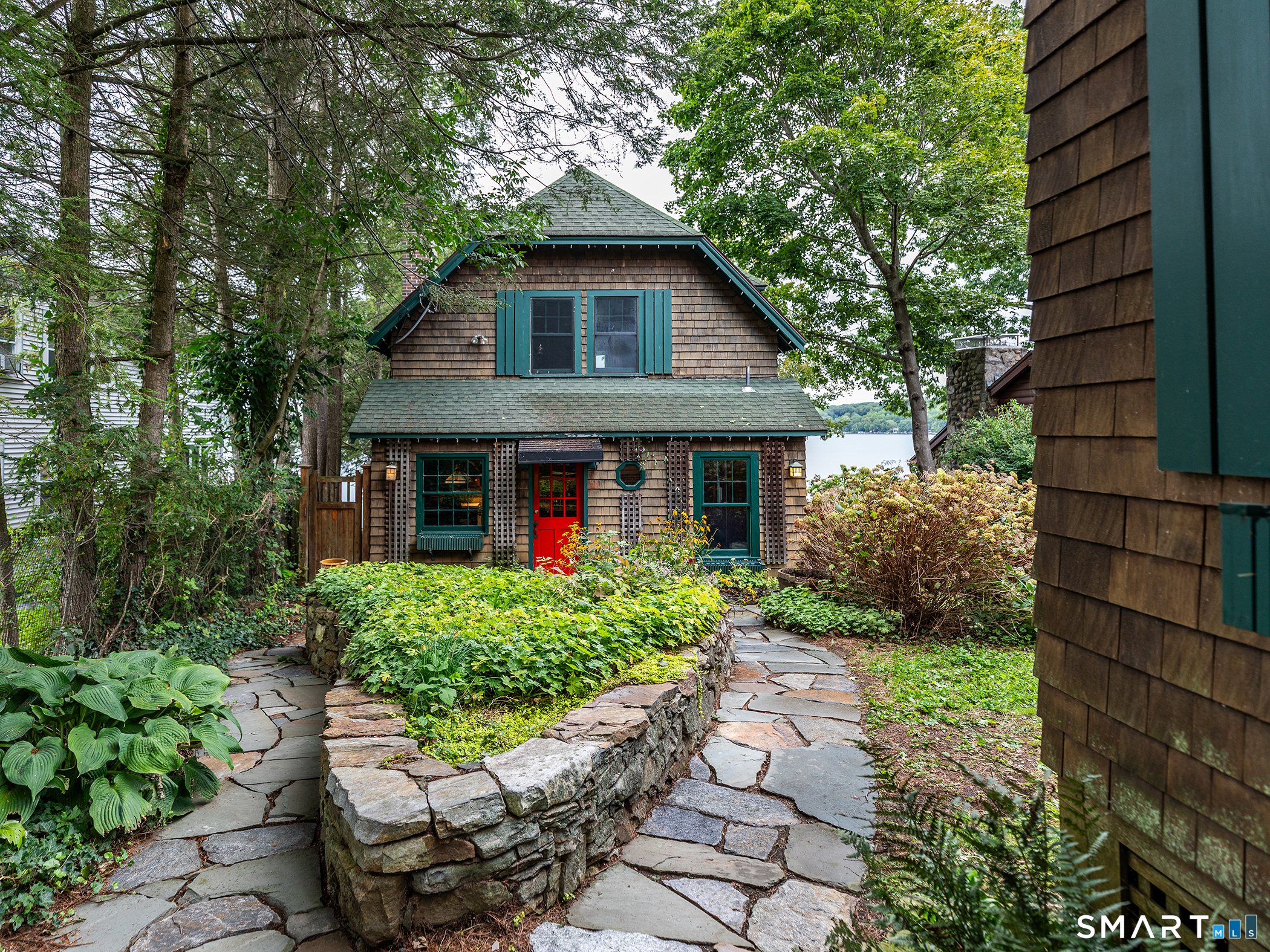 144 Island Trail Property Photo 6