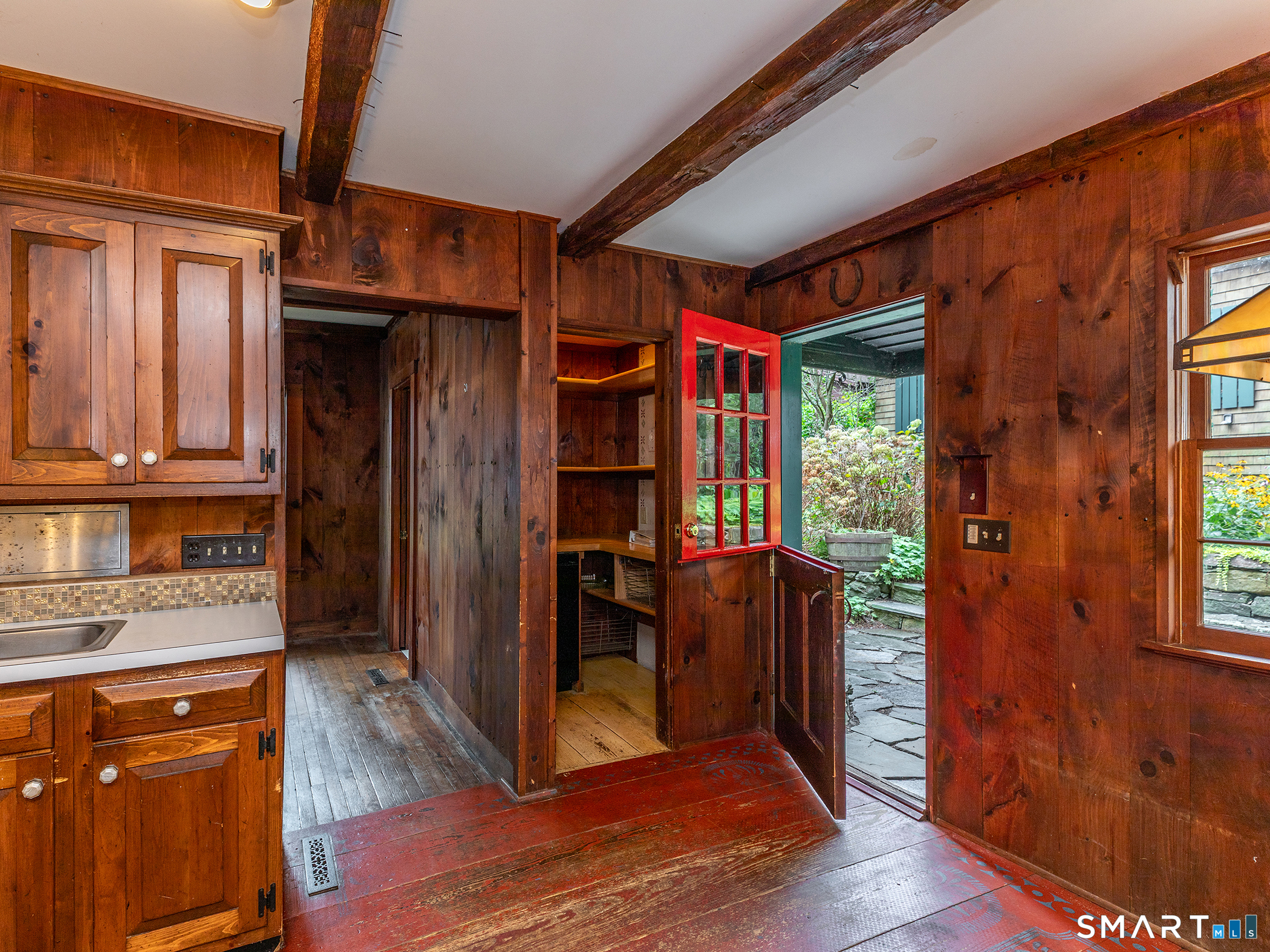 144 Island Trail Property Photo 8