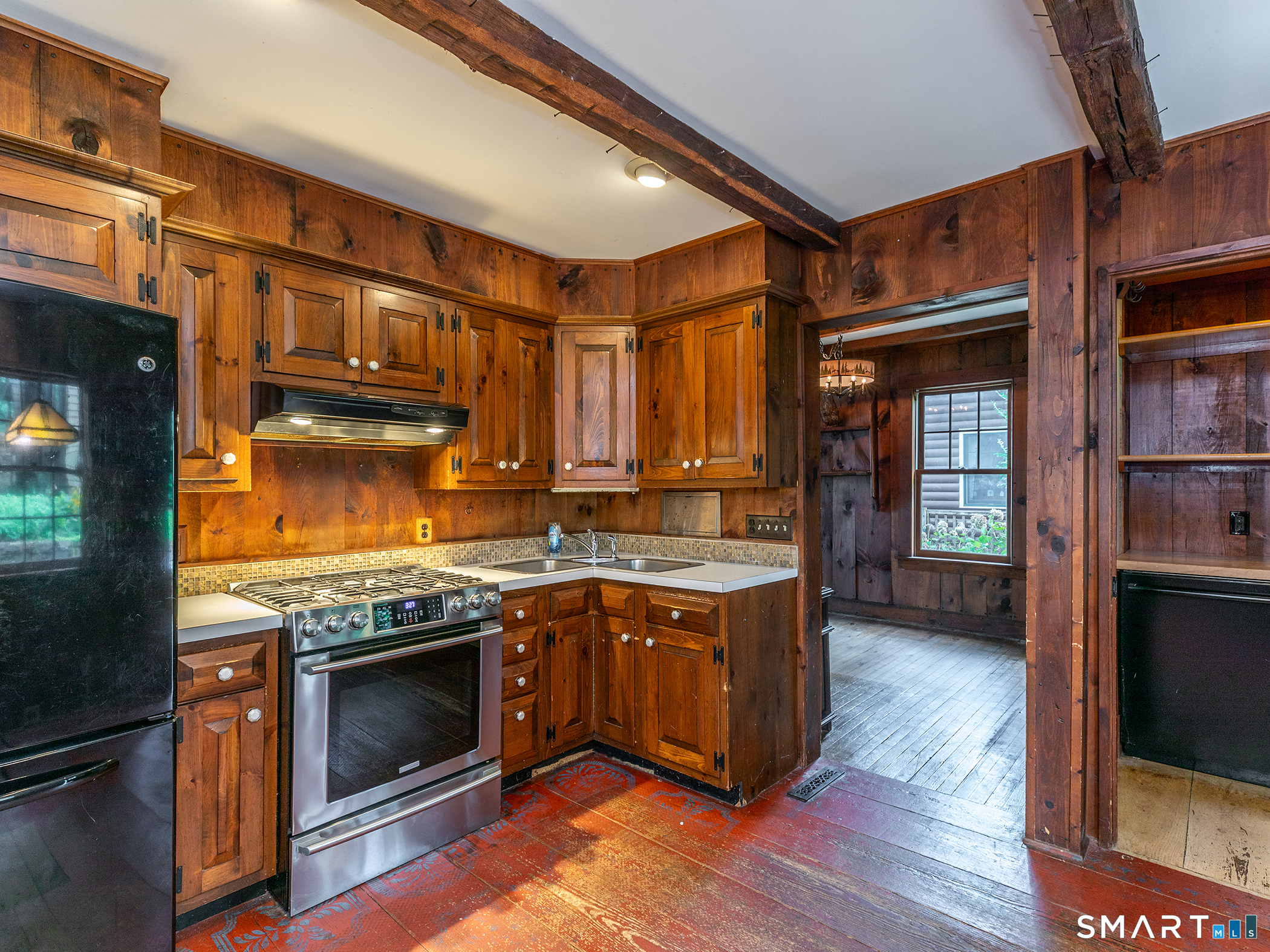 144 Island Trail Property Photo 9