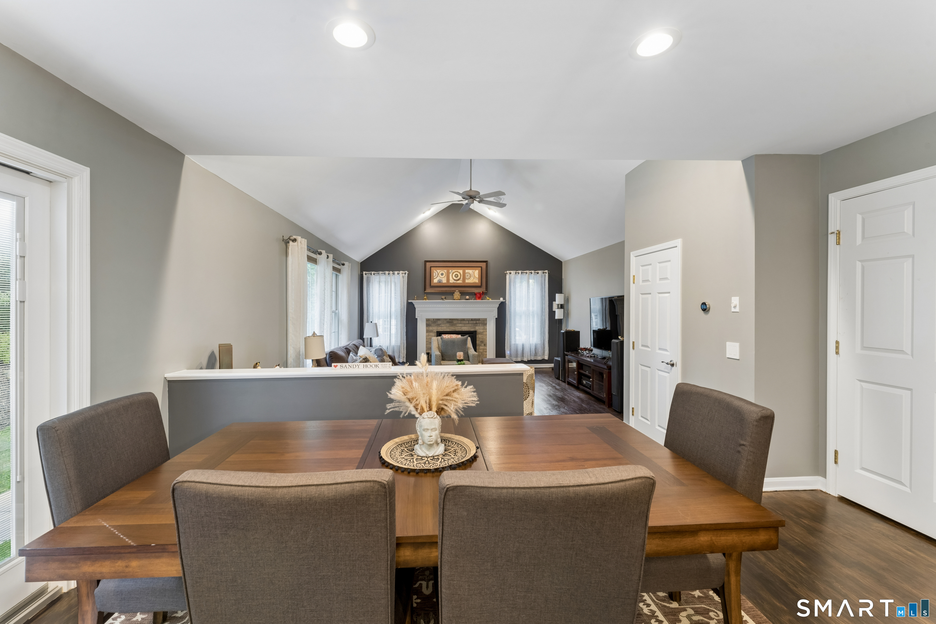 32 Yogananda Street Property Photo 12