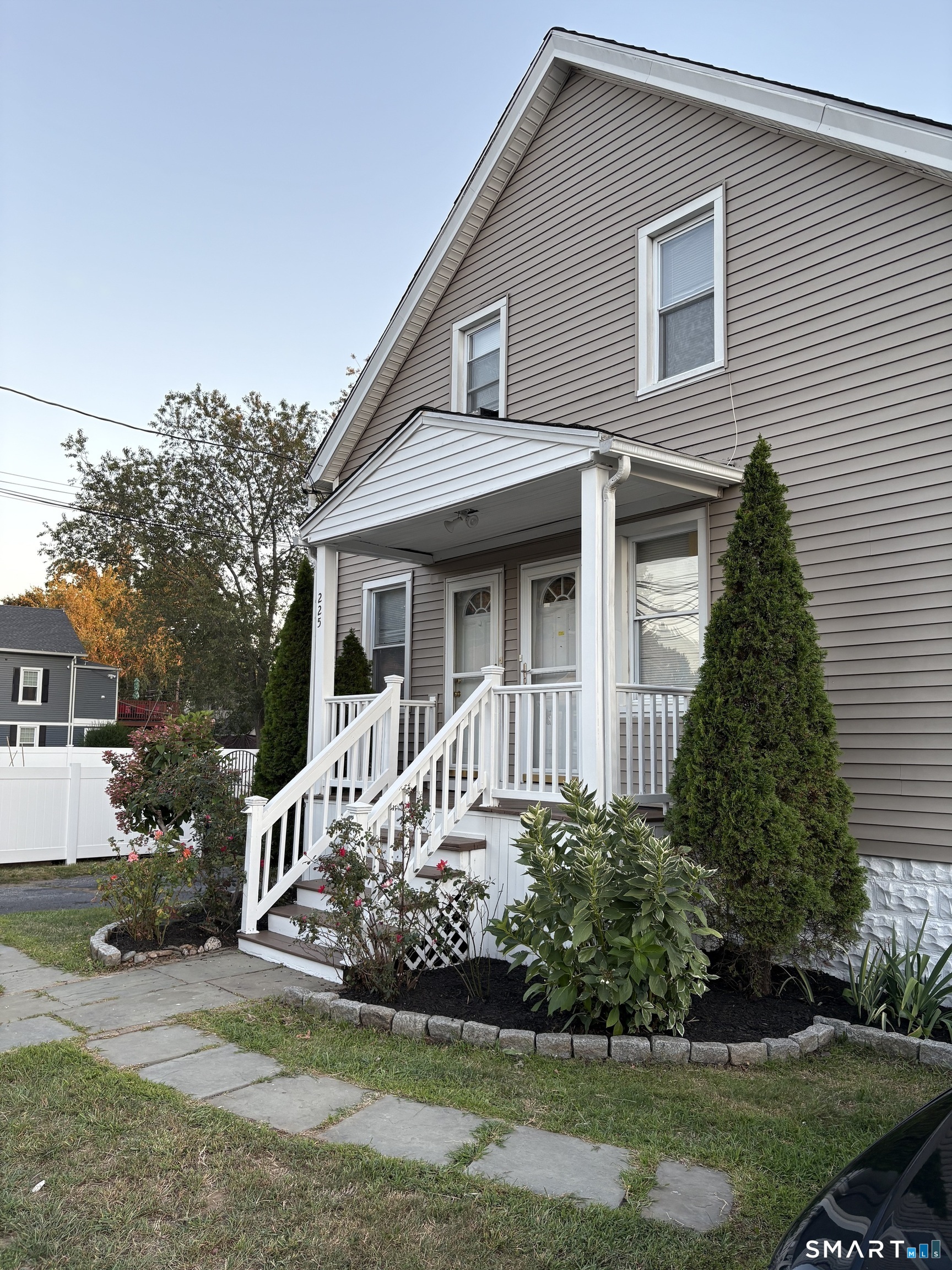 24201486 Property Photo 1