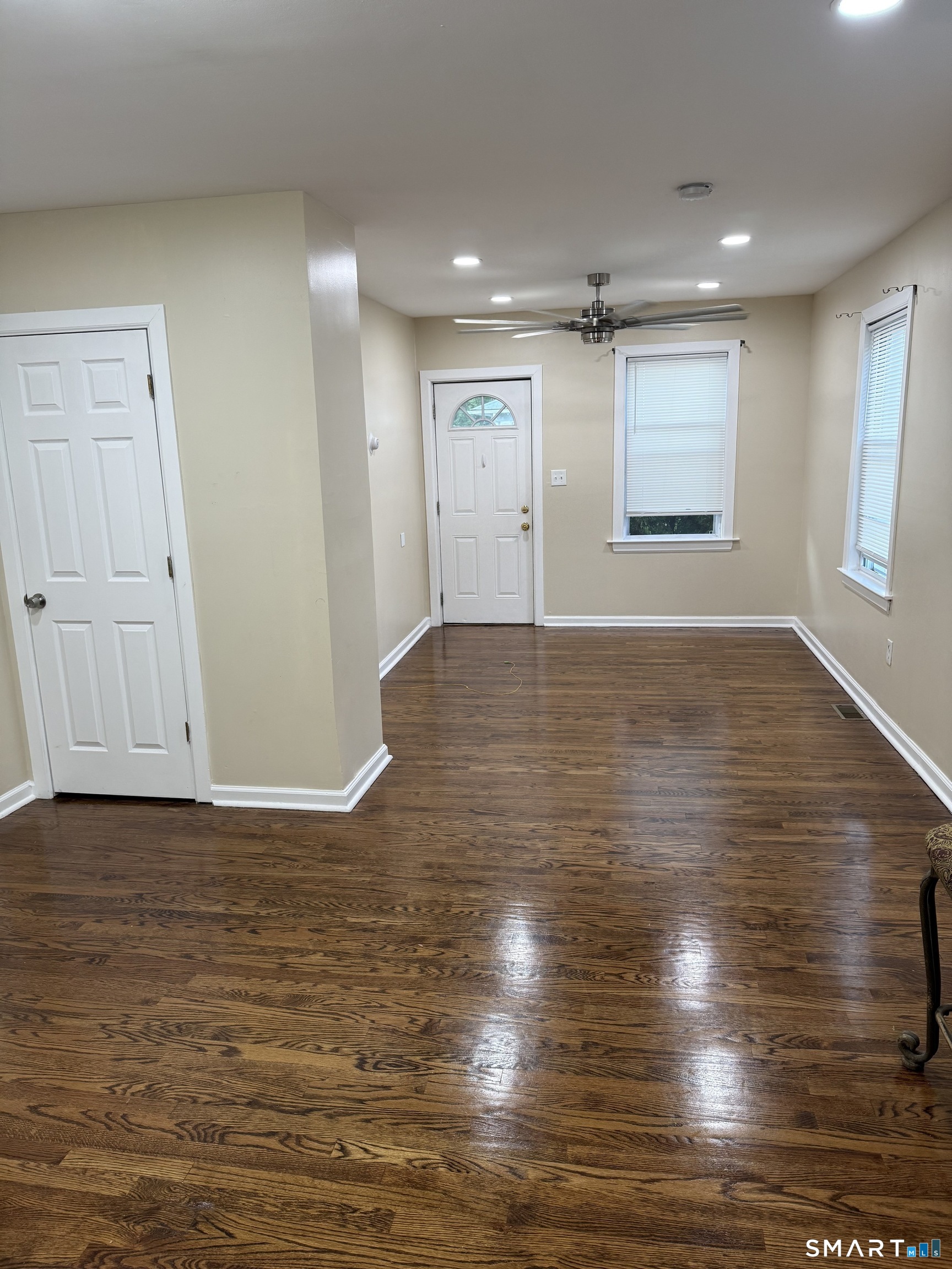24201486 Property Photo 2