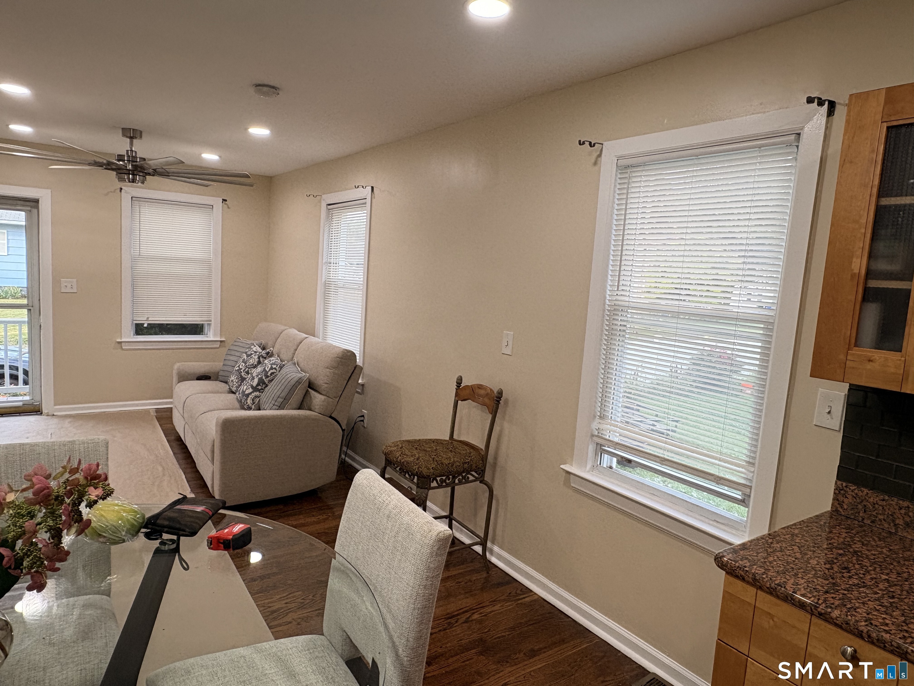 24201486 Property Photo 3