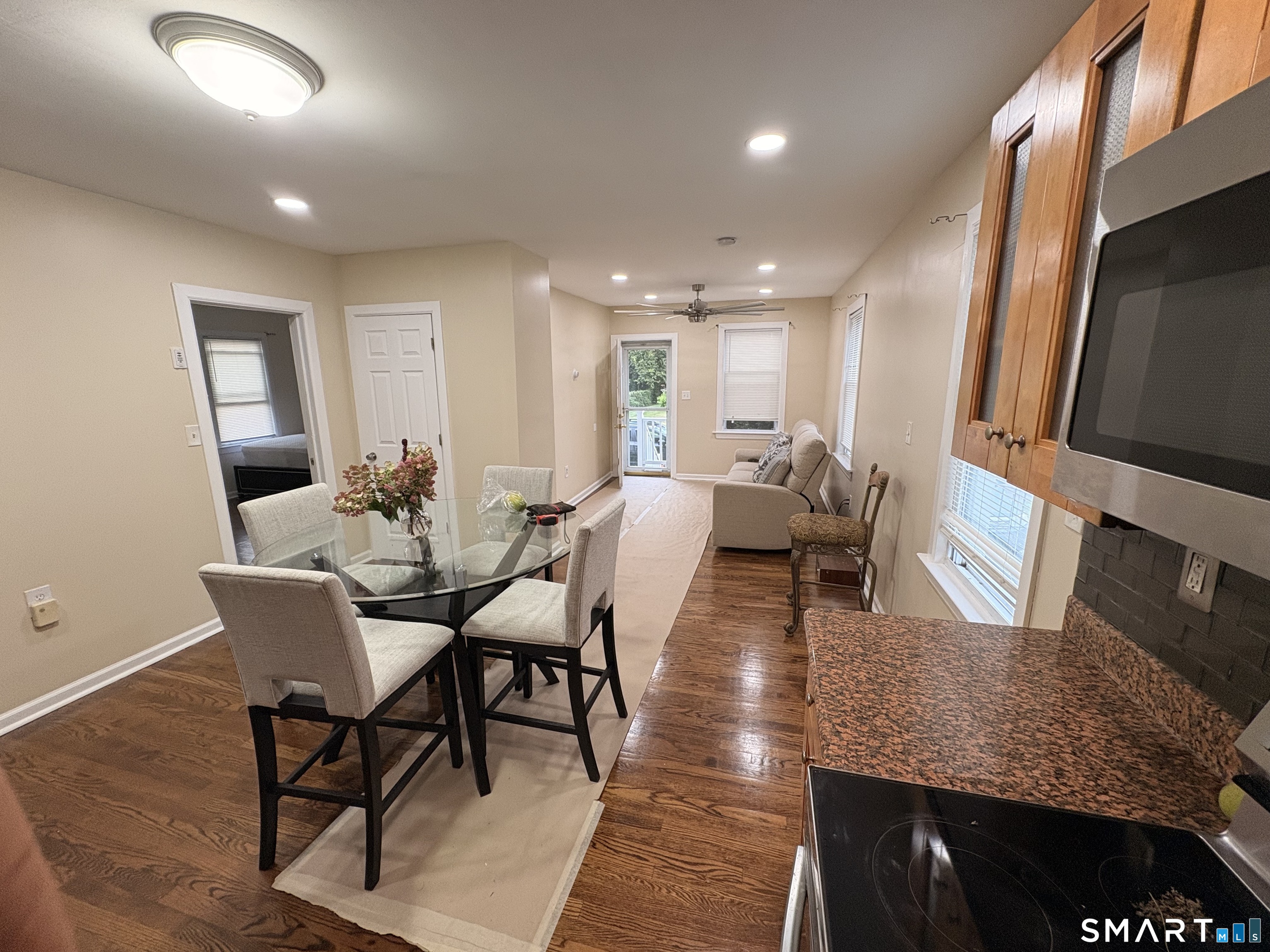 24201486 Property Photo 5