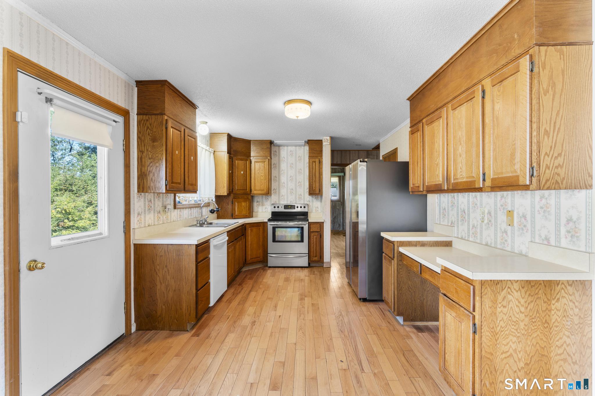 75 Allston Road Property Photo 10