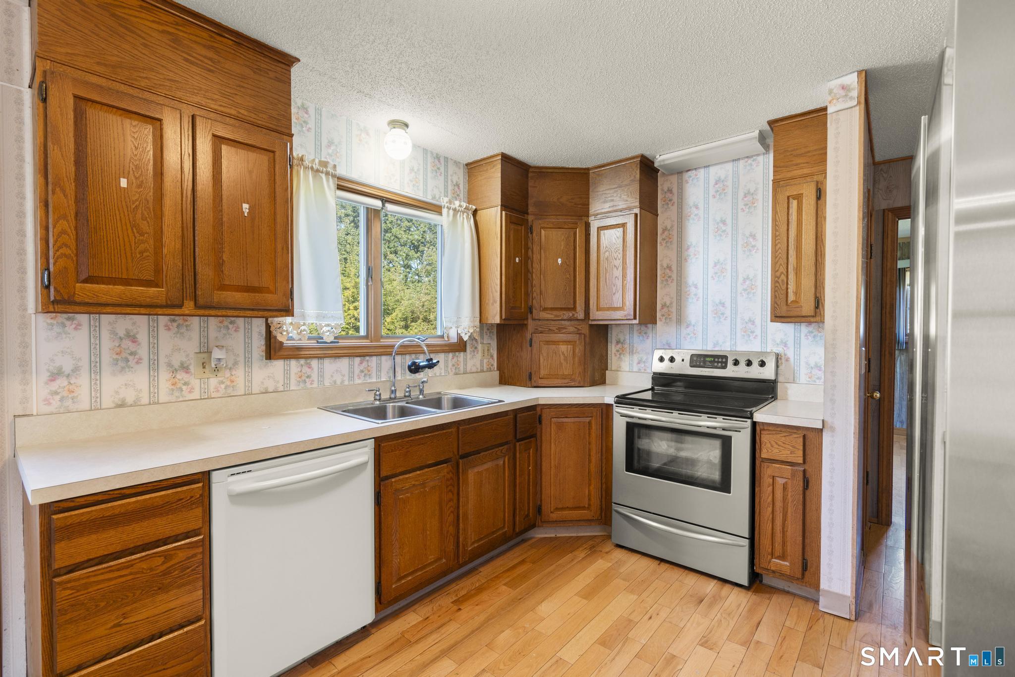75 Allston Road Property Photo 13
