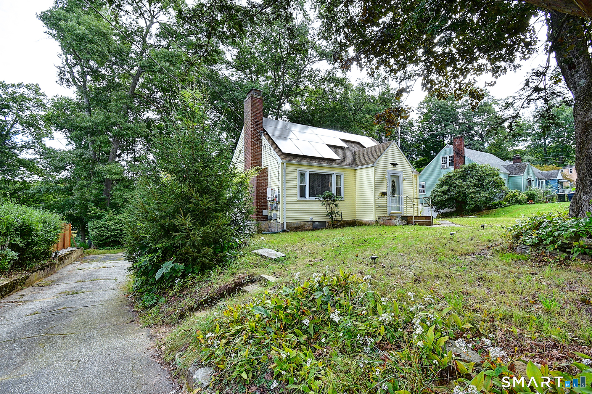 349 Mansfield Avenue Property Photo 5