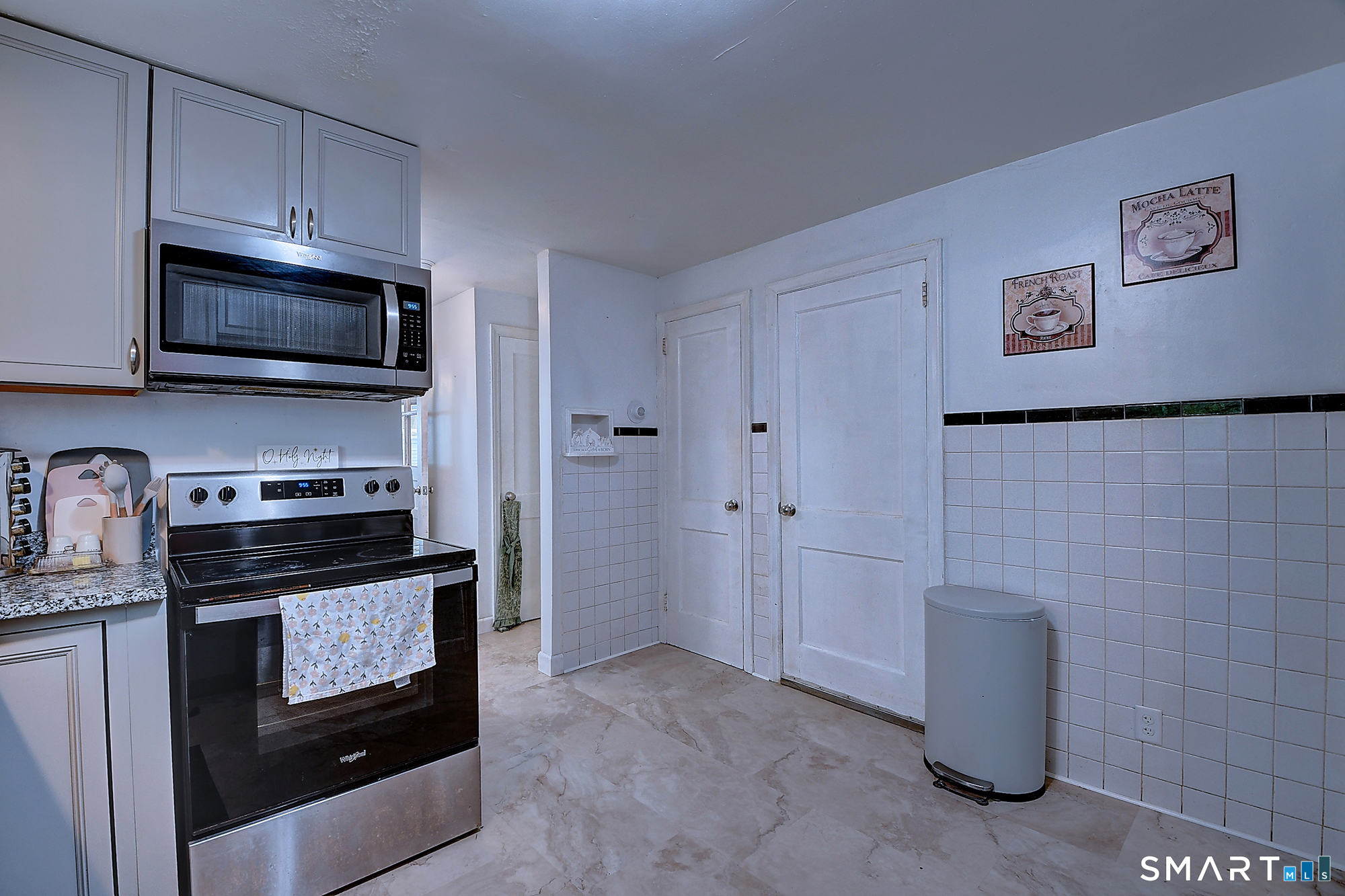 349 Mansfield Avenue Property Photo 20