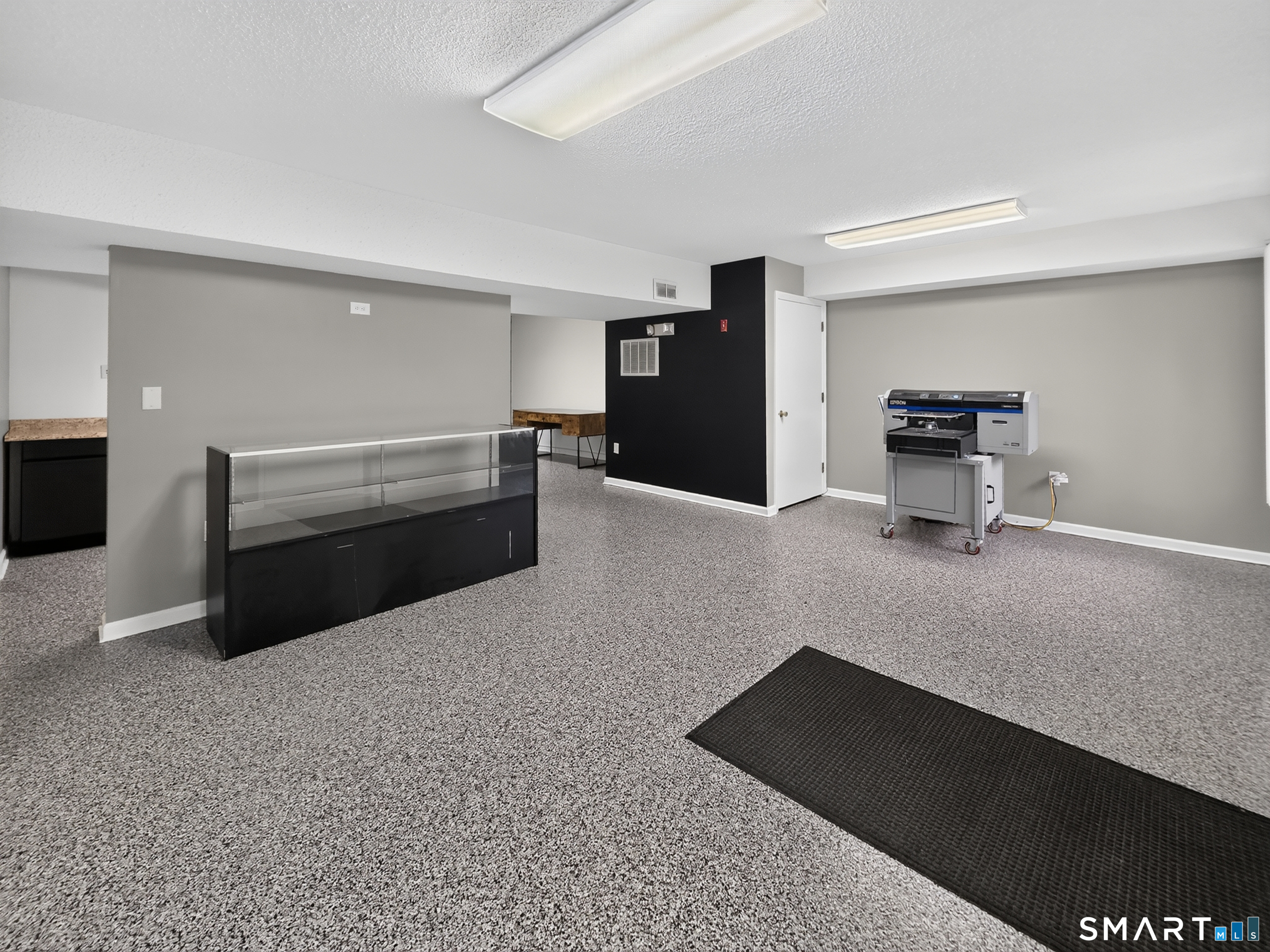 2514 Boston Post C9 Road Property Photo 1
