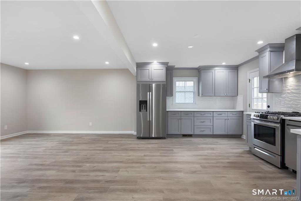 10 Grace Street Property Photo 15