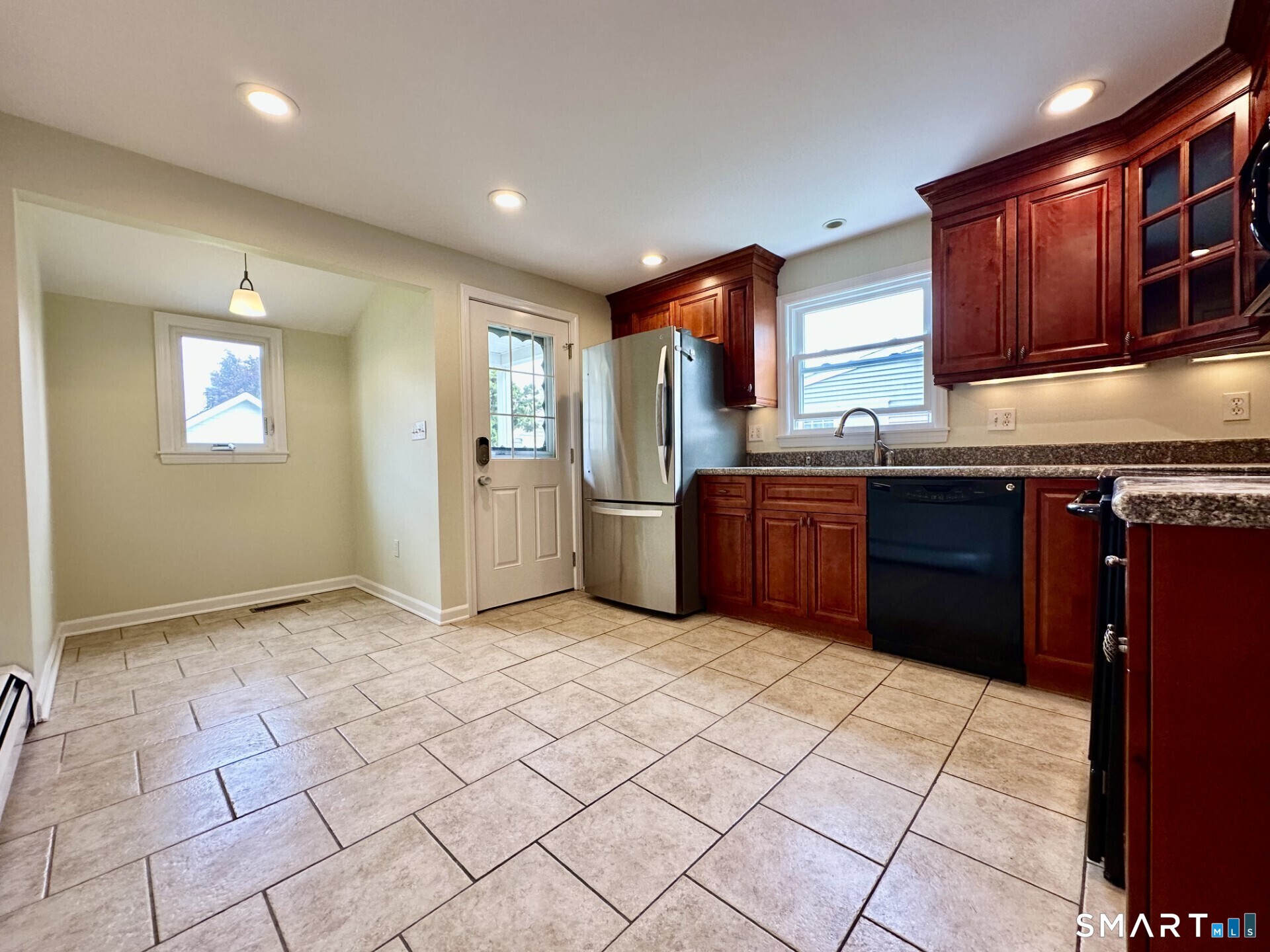 33 Emerson Street Property Photo 14