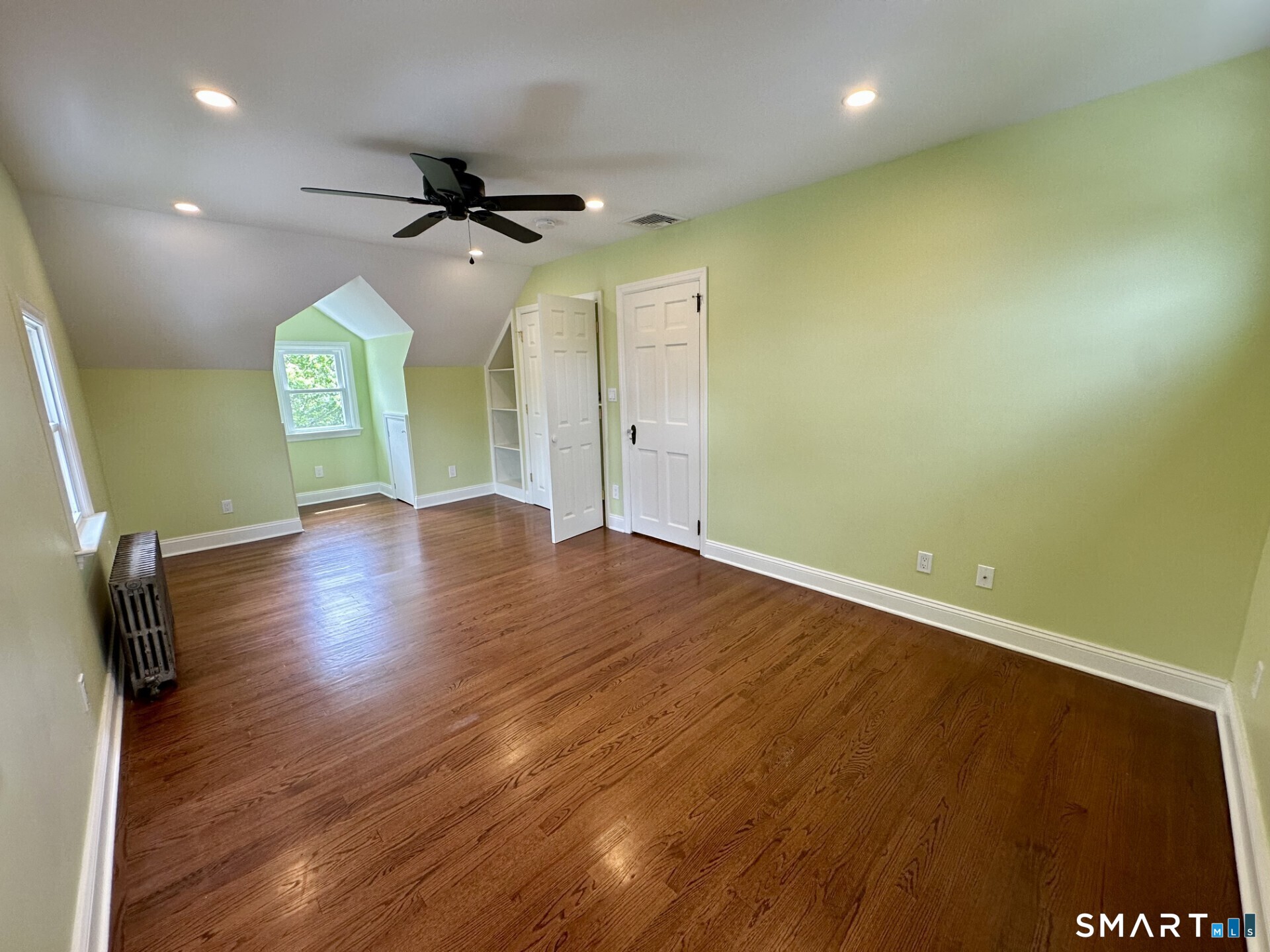 33 Emerson Street Property Photo 24