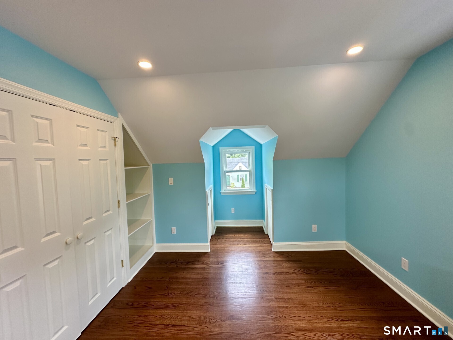 33 Emerson Street Property Photo 27