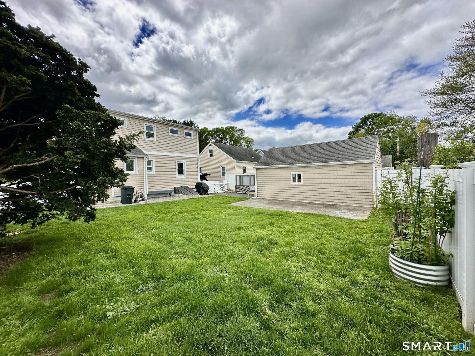 33 Emerson Street Property Photo 35