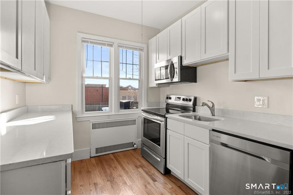 4 Highland B3 Street Property Photo 9
