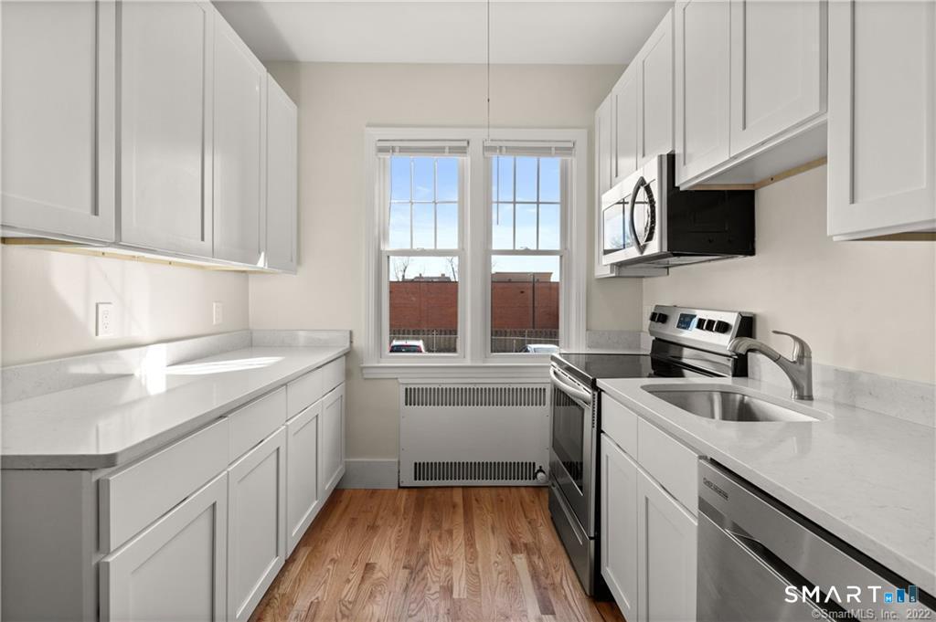 4 Highland B3 Street Property Photo 10