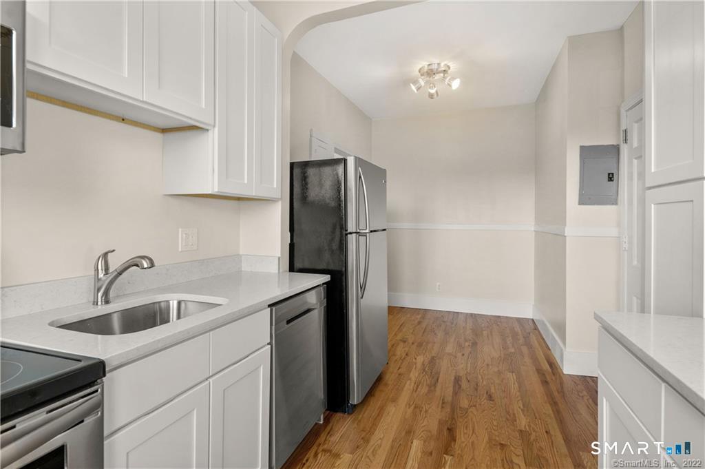 4 Highland B3 Street Property Photo 13