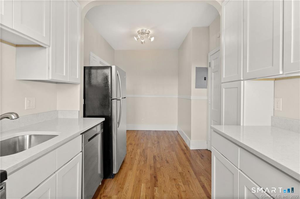 4 Highland B3 Street Property Photo 14