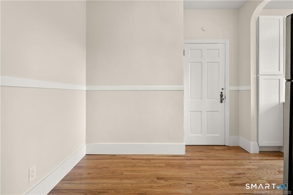 4 Highland B3 Street Property Photo 16