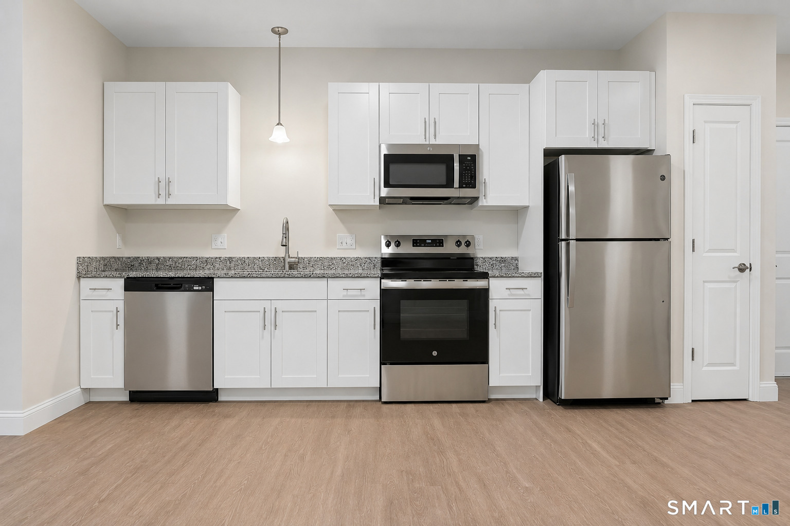 55 Steele 306 Boulevard Property Photo 1