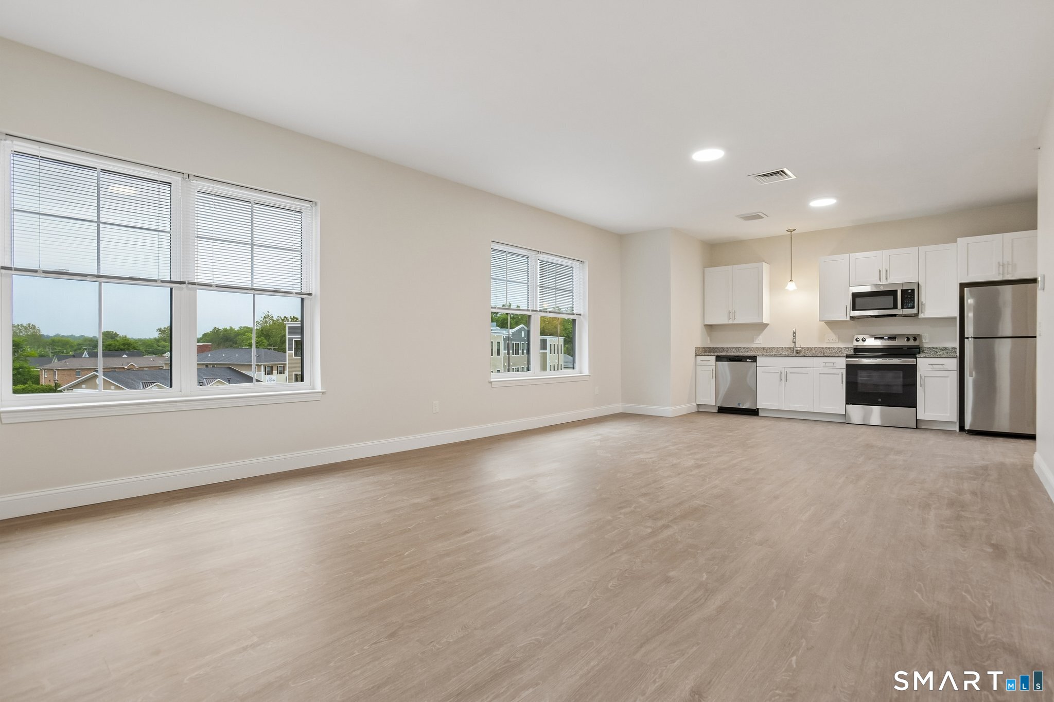 55 Steele 306 Boulevard Property Photo 6