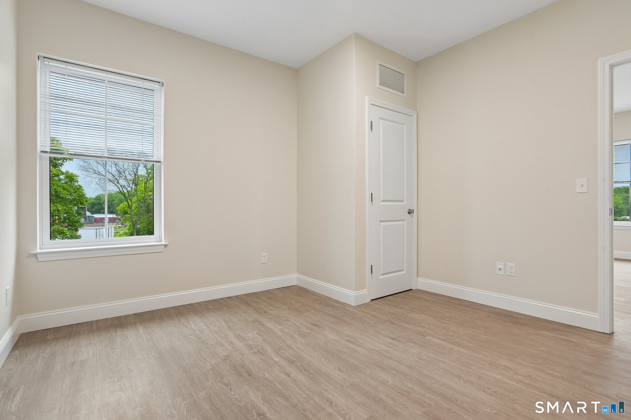 55 Steele 306 Boulevard Property Photo 7