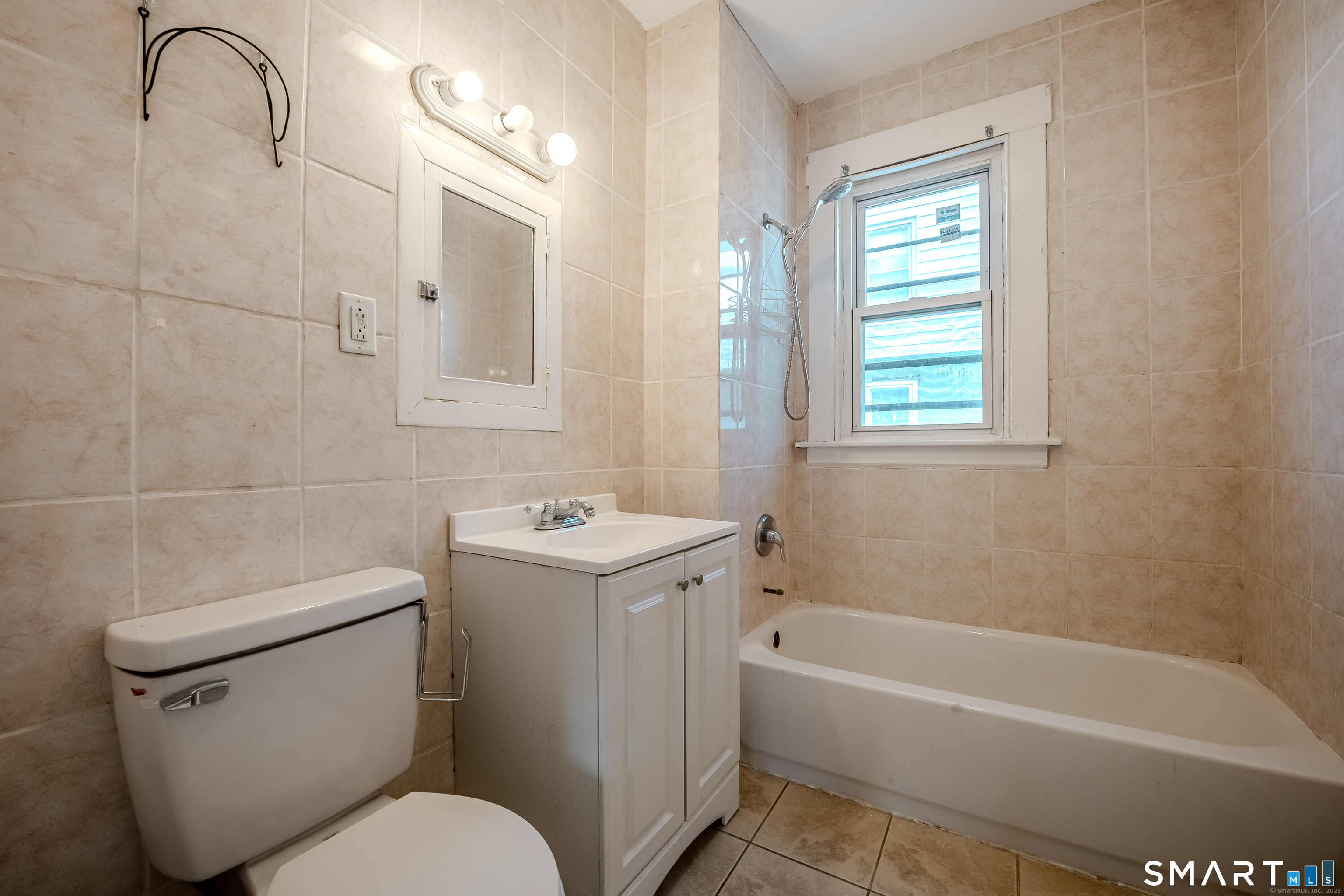 422 Allen Street Property Photo 3