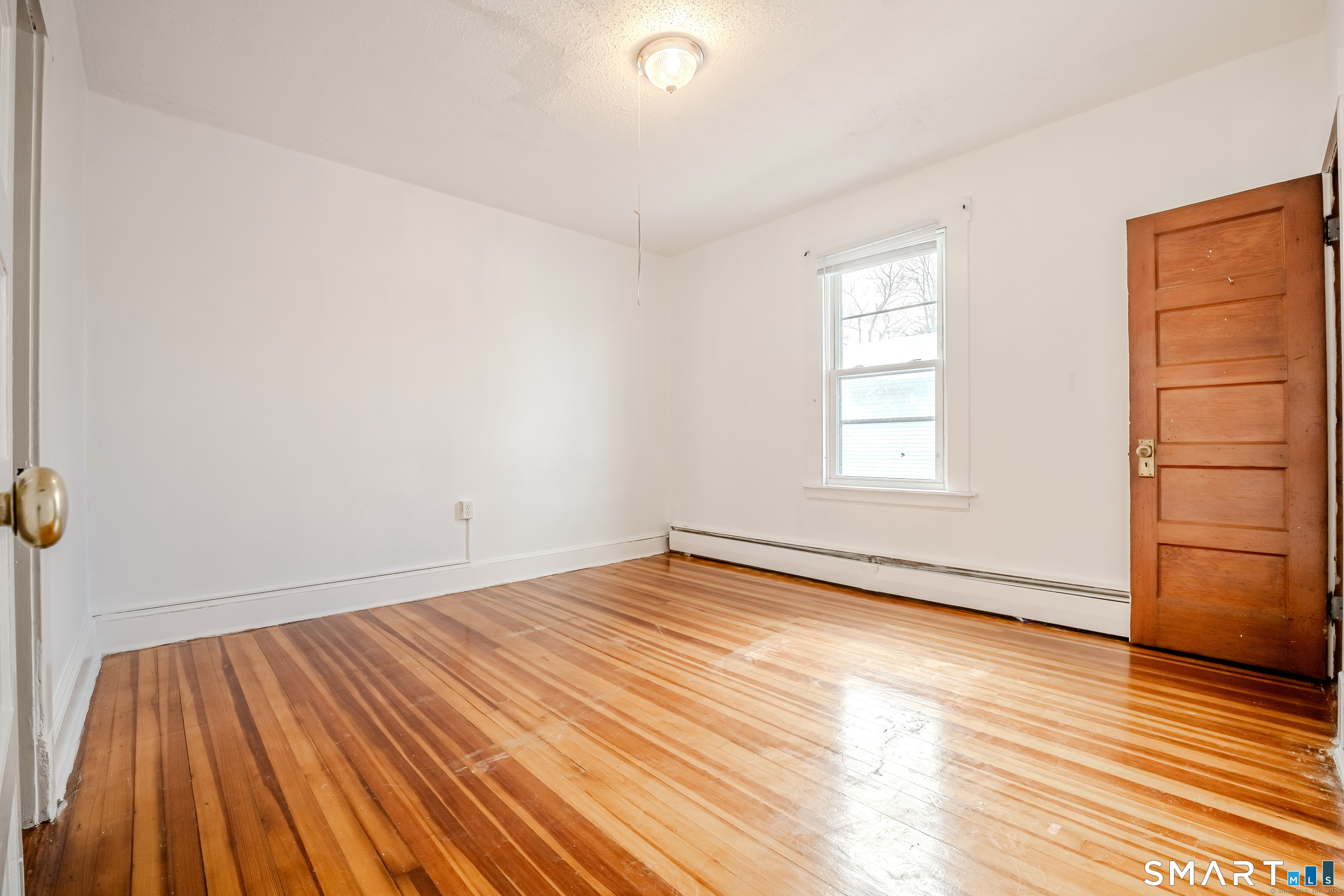 422 Allen Street Property Photo 5
