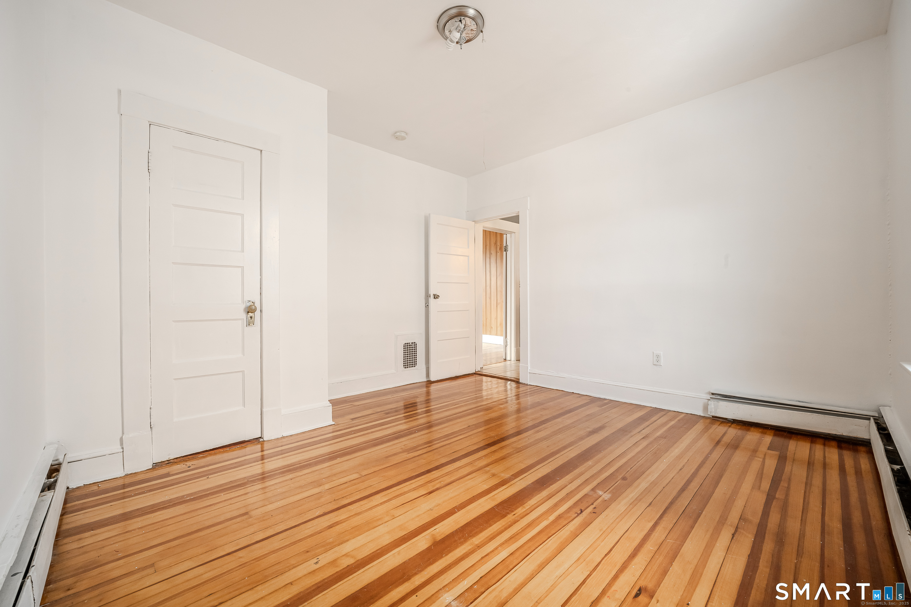 422 Allen Street Property Photo 15