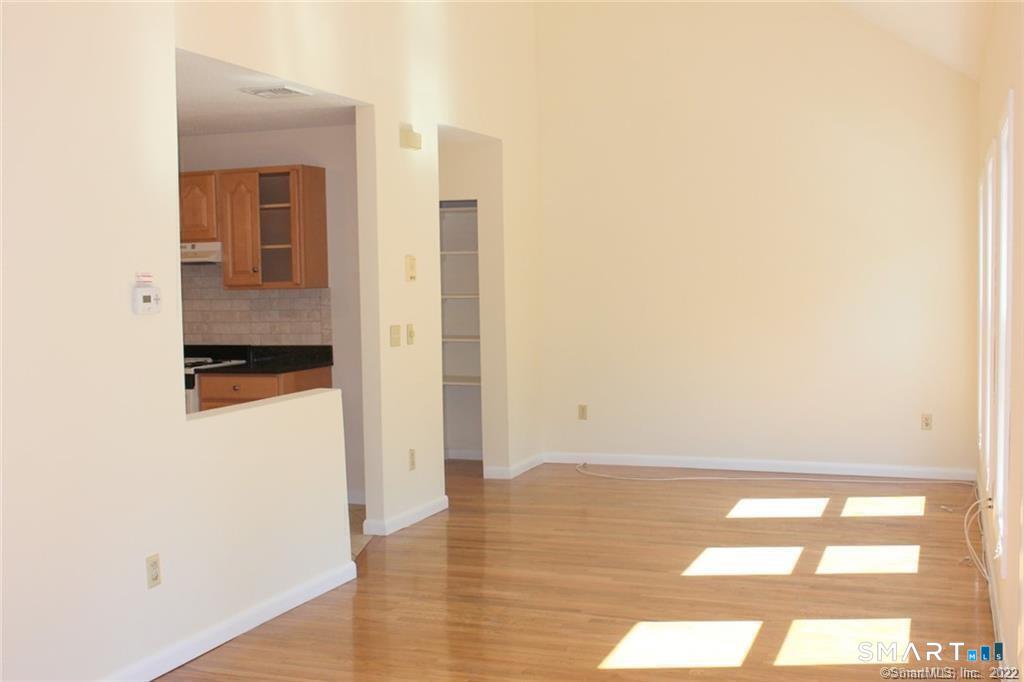 945 State A Street Property Photo 6