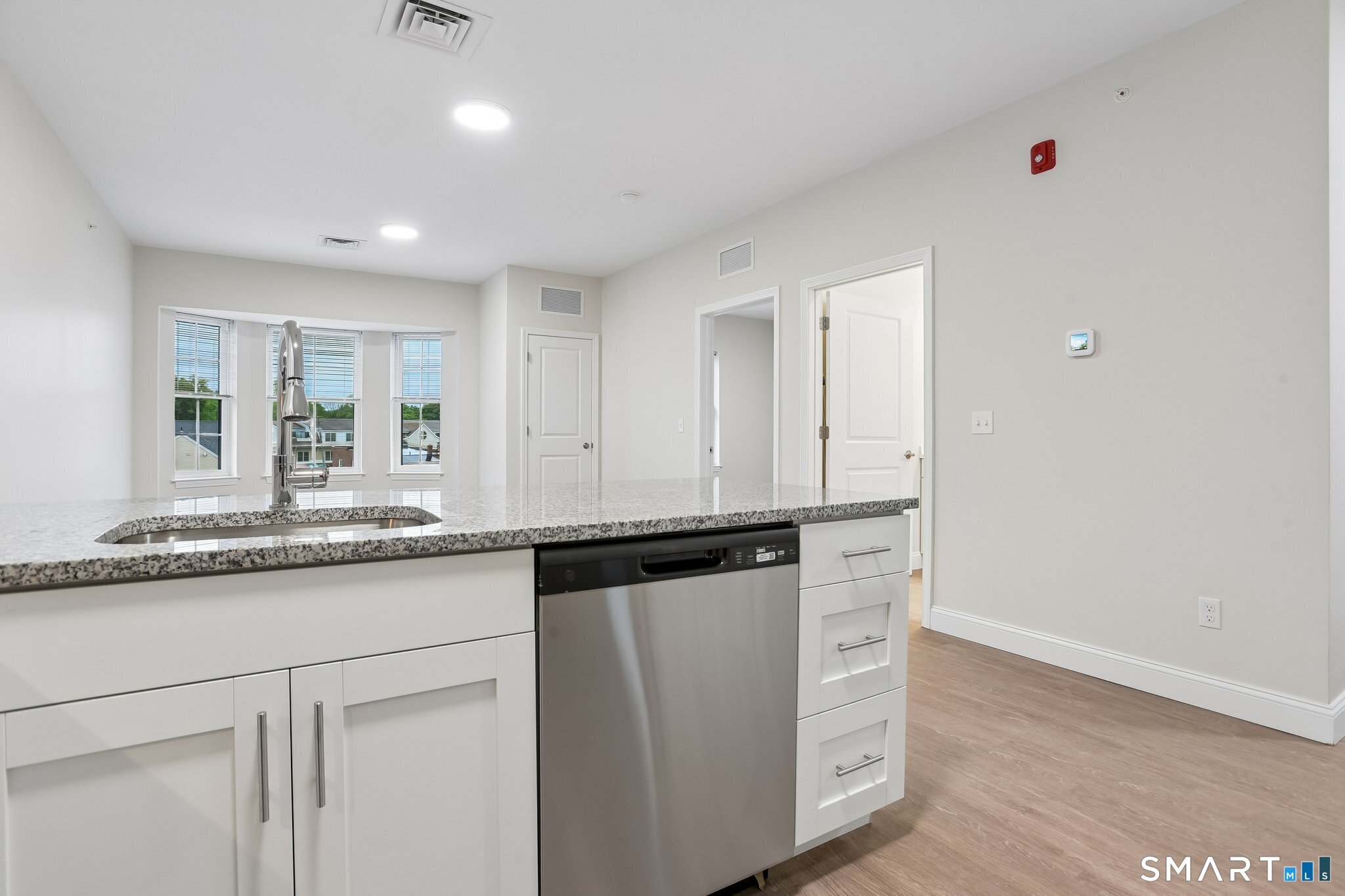 55 Steele 111 Boulevard Property Photo 4