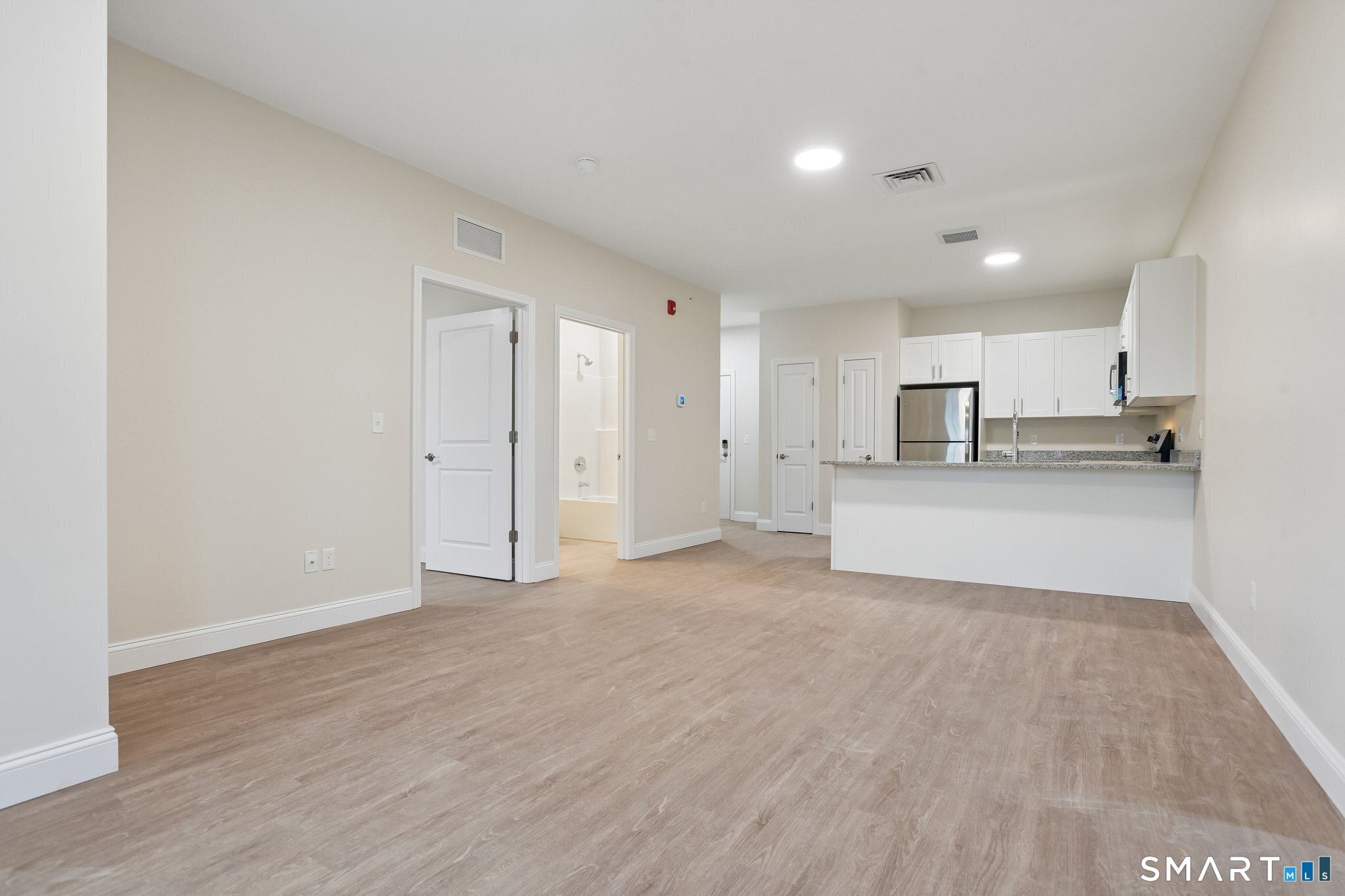 55 Steele 111 Boulevard Property Photo 5
