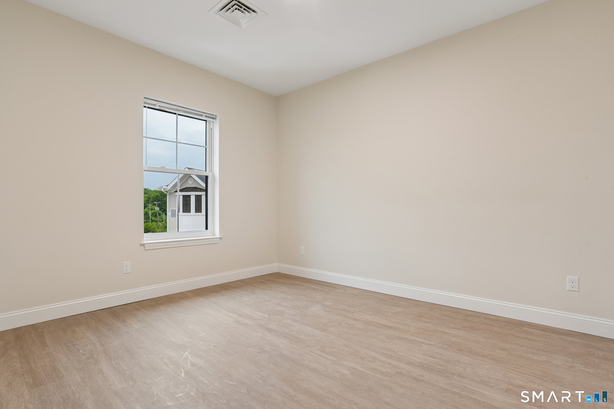 55 Steele 111 Boulevard Property Photo 12